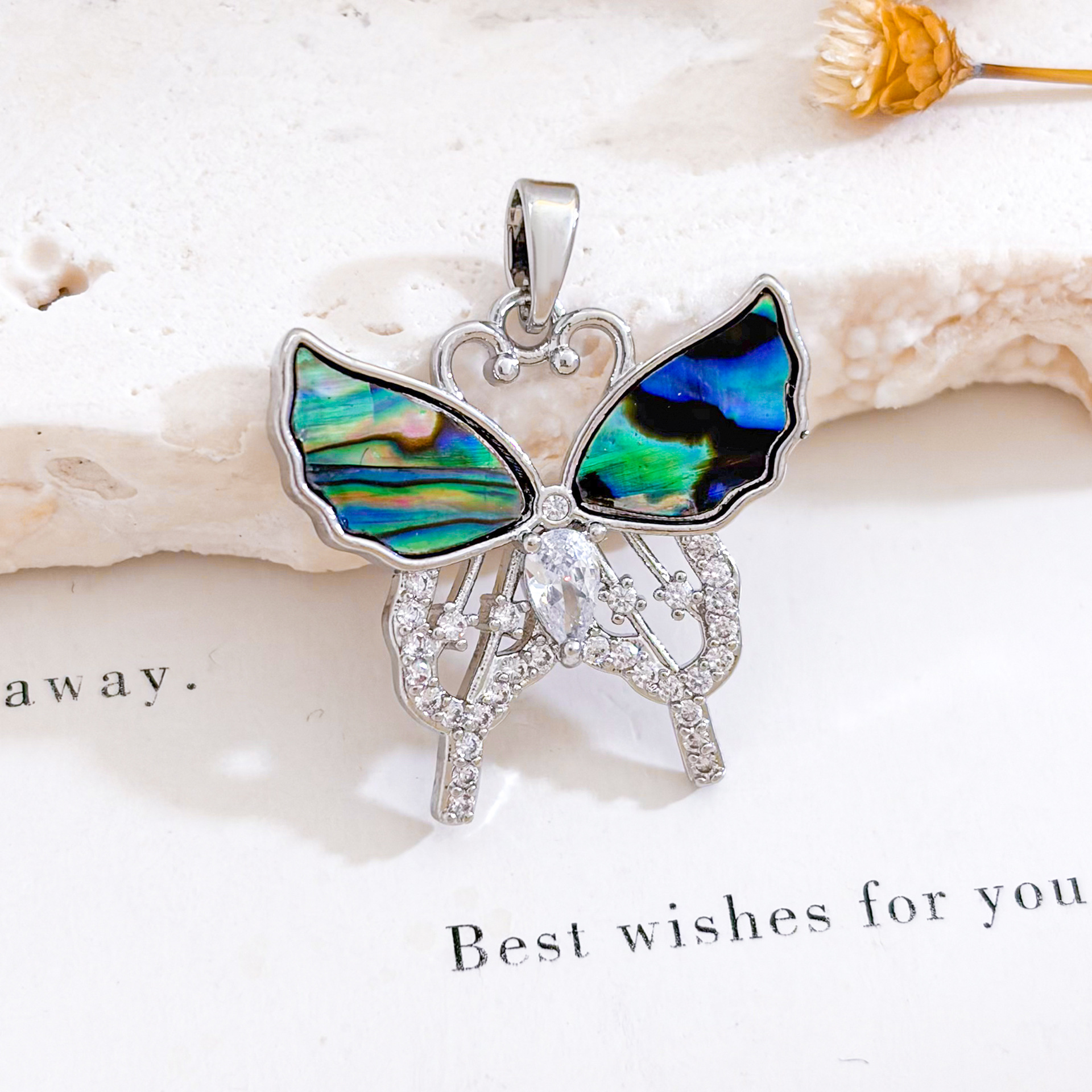 Xl2249 smart butterfly pendant silver