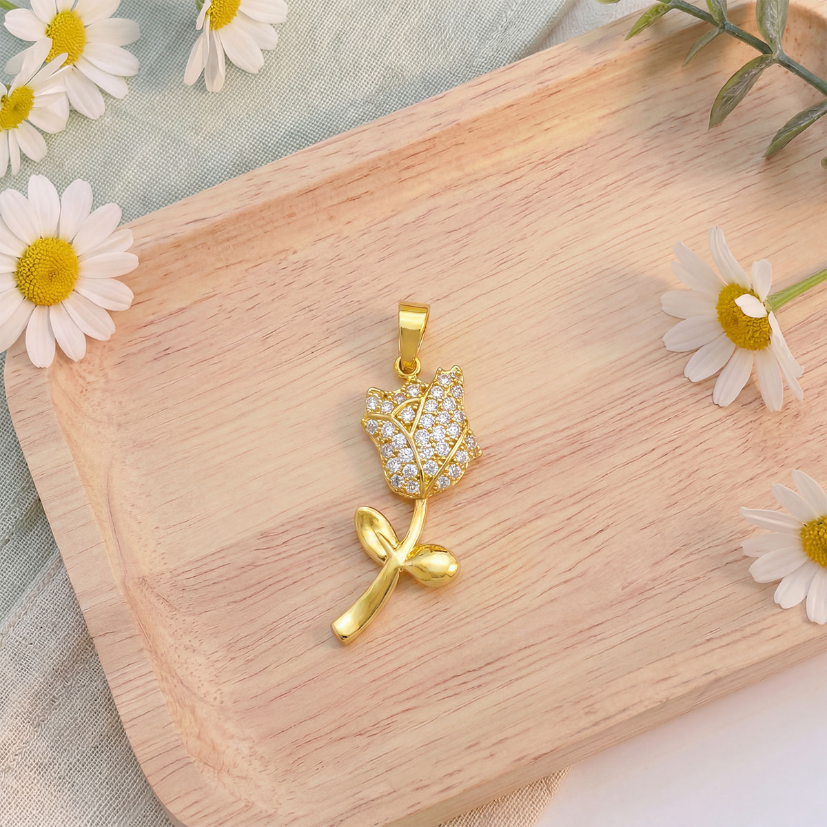 Xl3793 rose pendant gold