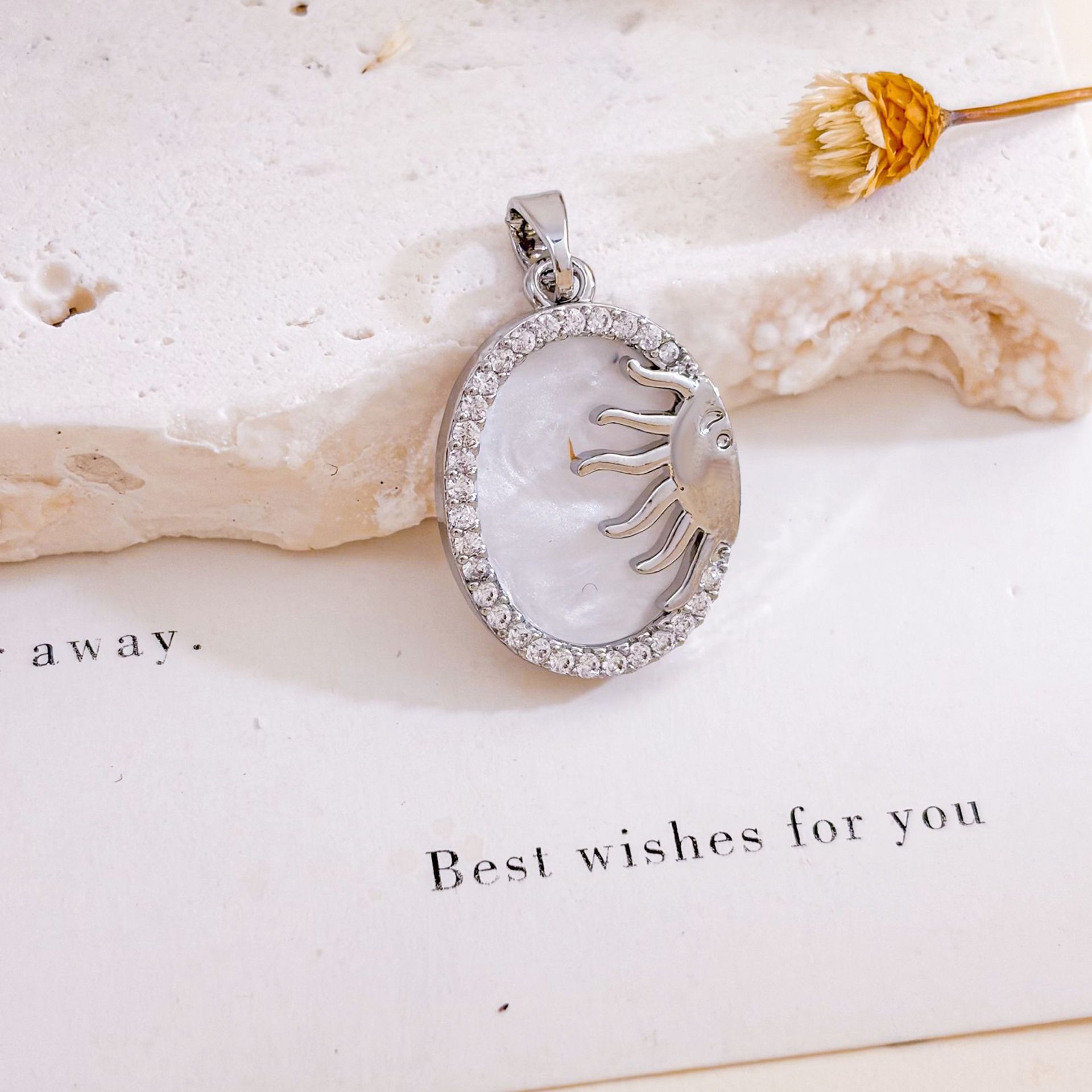 Xl1764 moon oval pendant silver