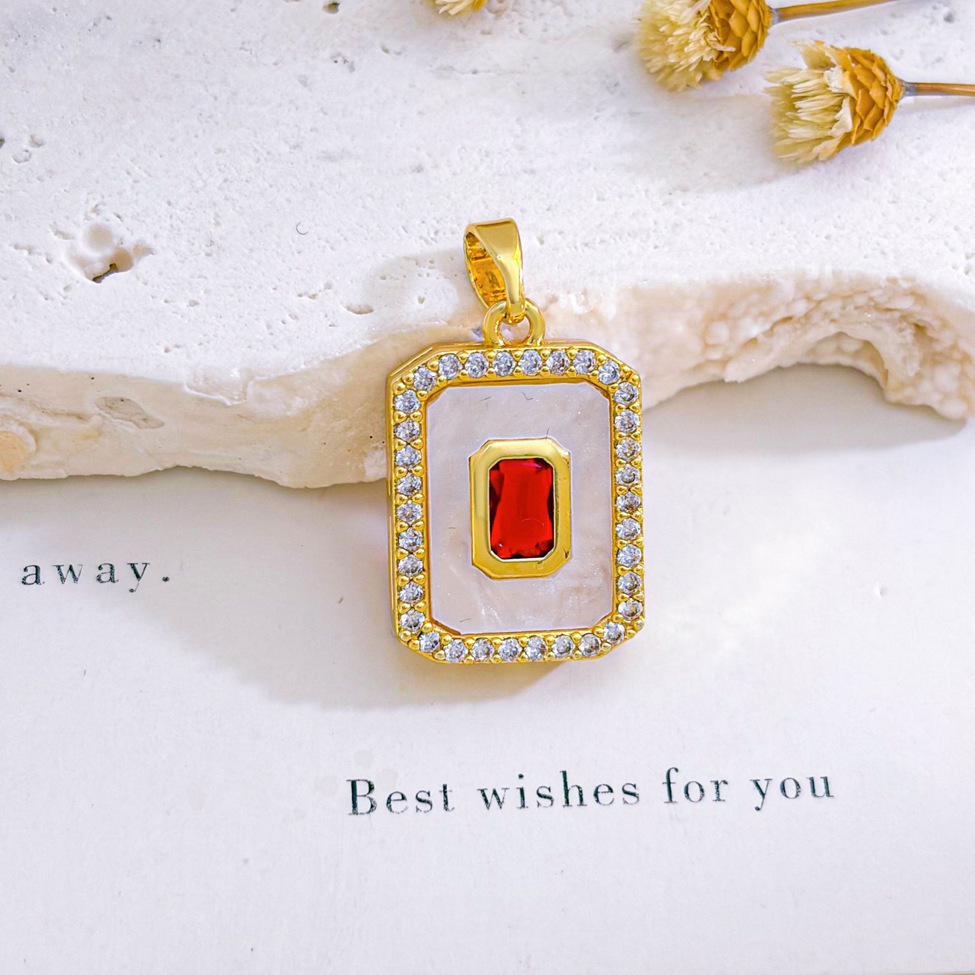 Xl4163 red hexagonal pendant gold