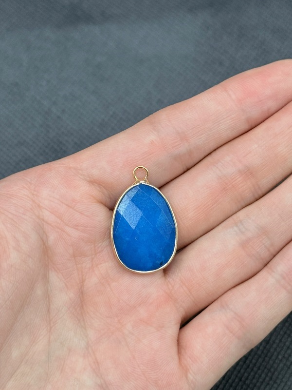 White stone dark blue