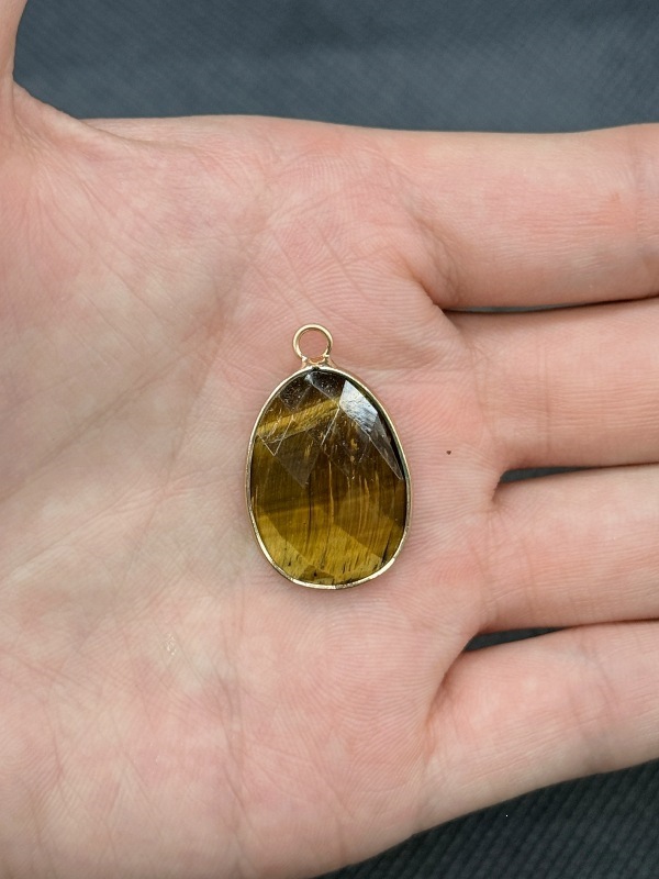 Tiger eye stone