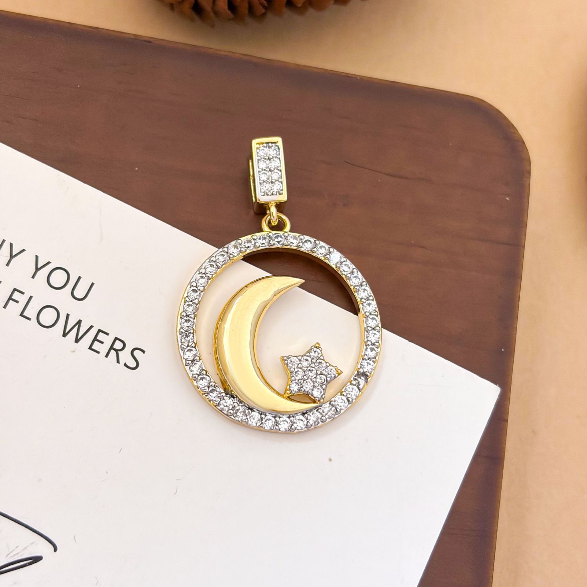Xl3495 round moon two-color pendant