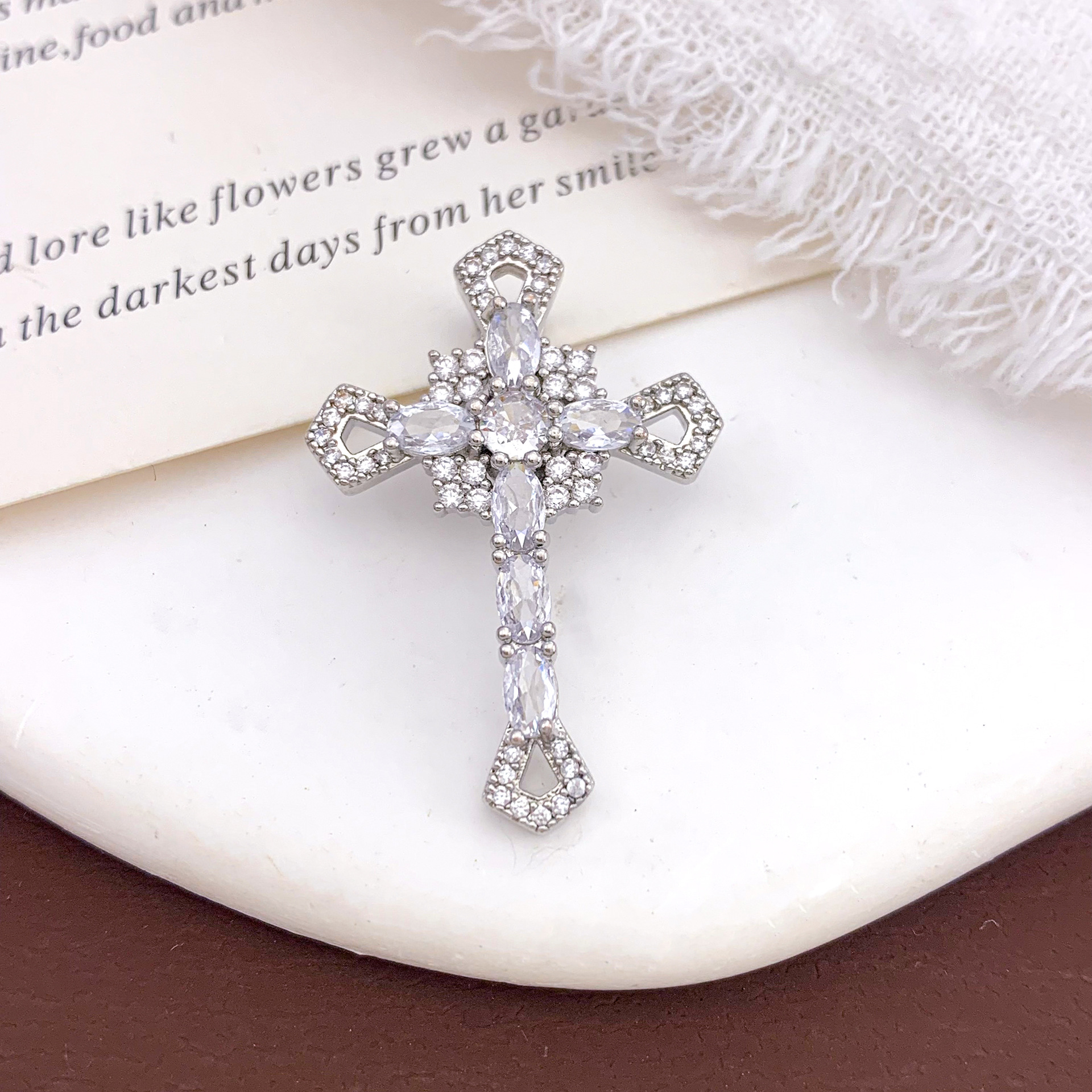 Xl495 cross pendant silver