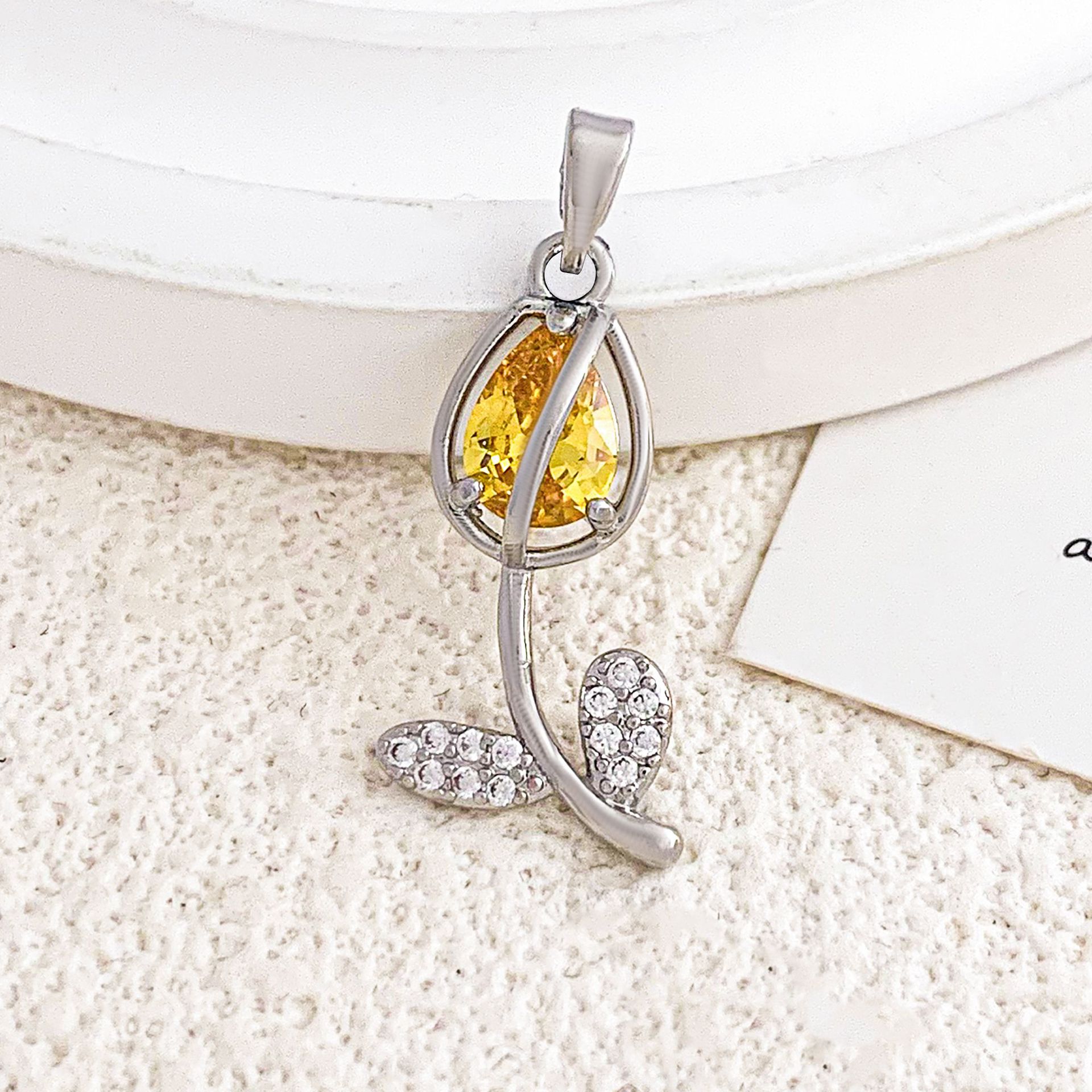 Xl2385 golden tulip pendant silver