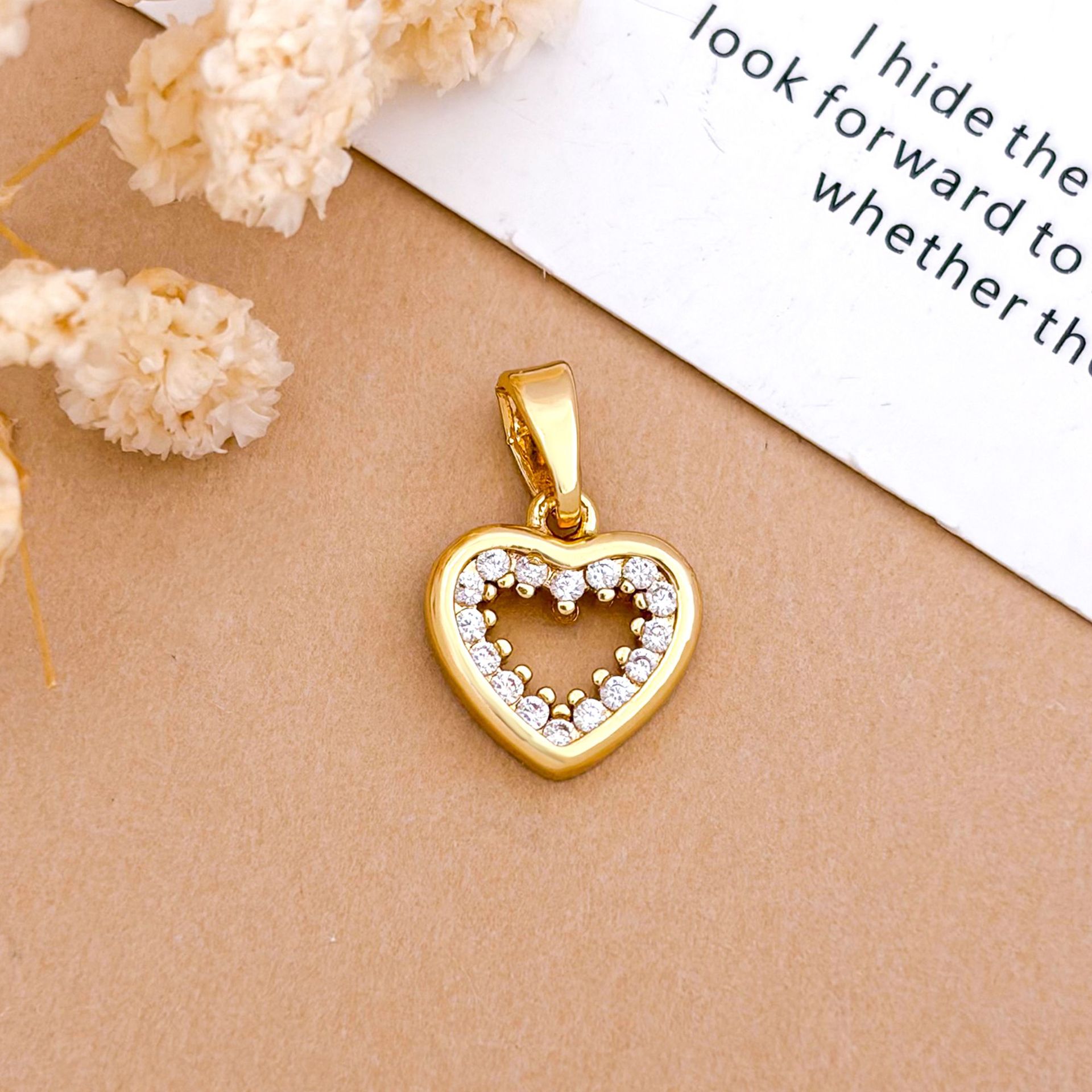 Xl5768 hollow love pendant gold