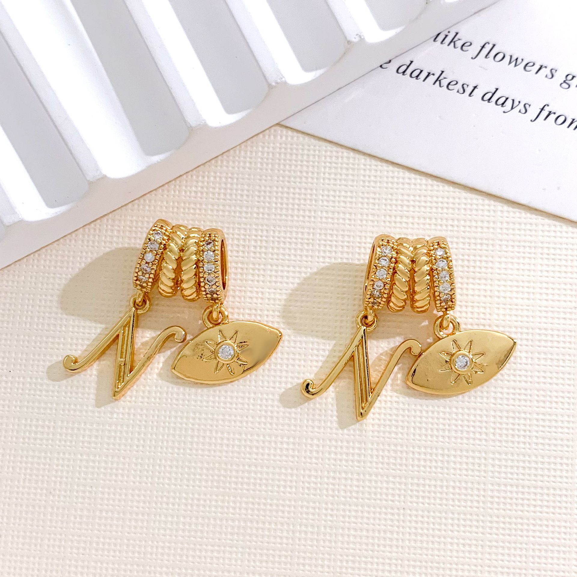 Xl4493 eye letter n combination pendant gold