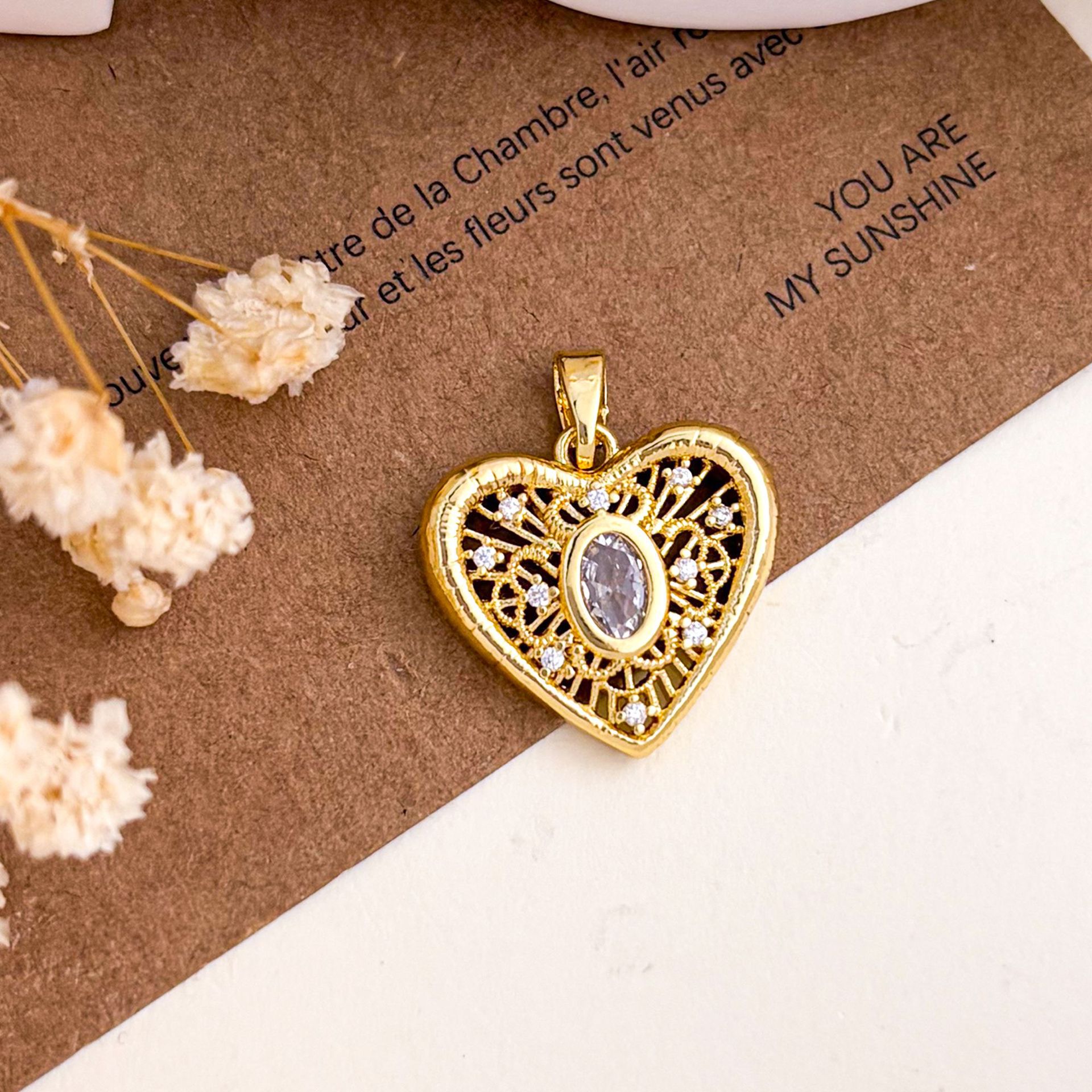 Xl5732 flower love pendant gold