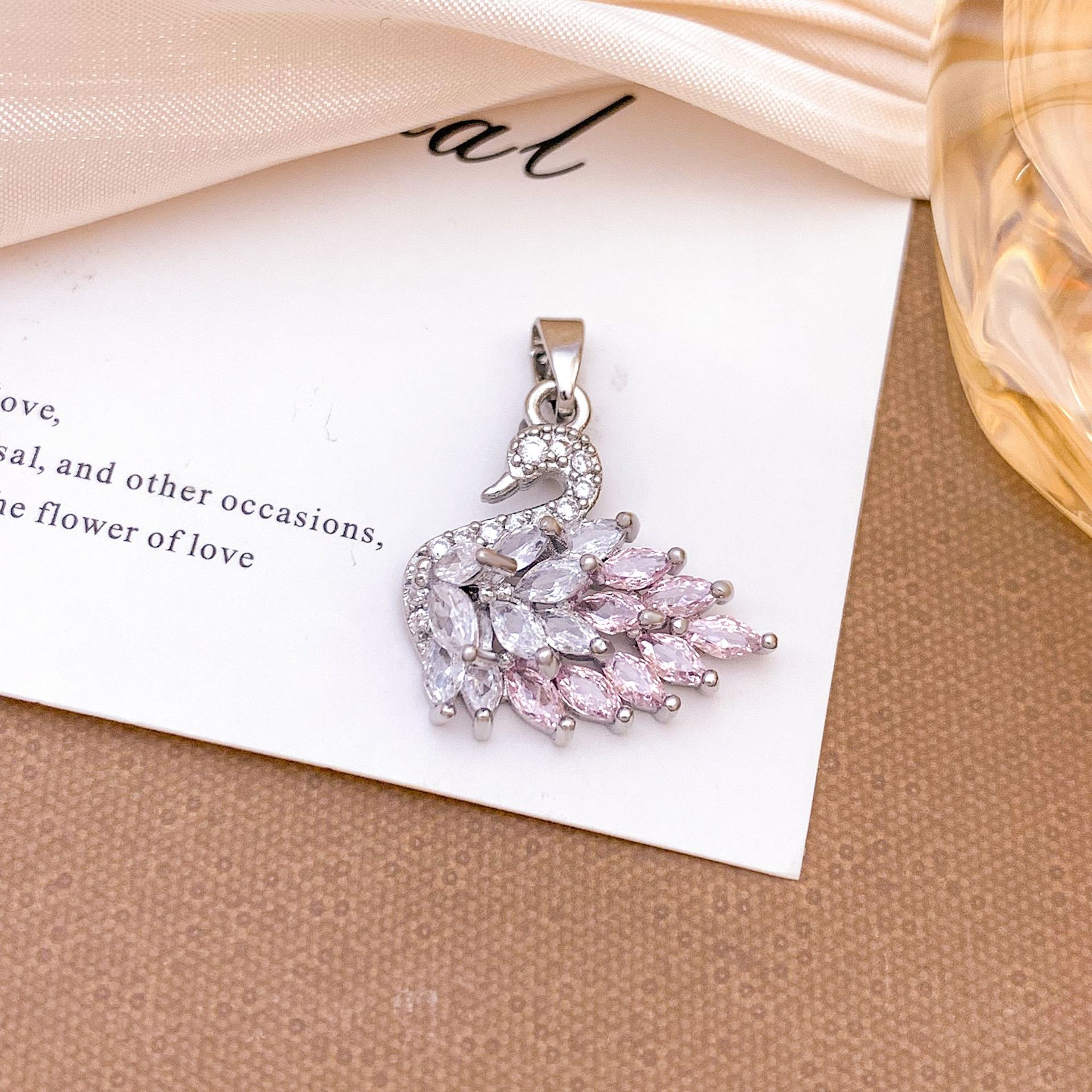 Xl323 white pink swan pendant silver small