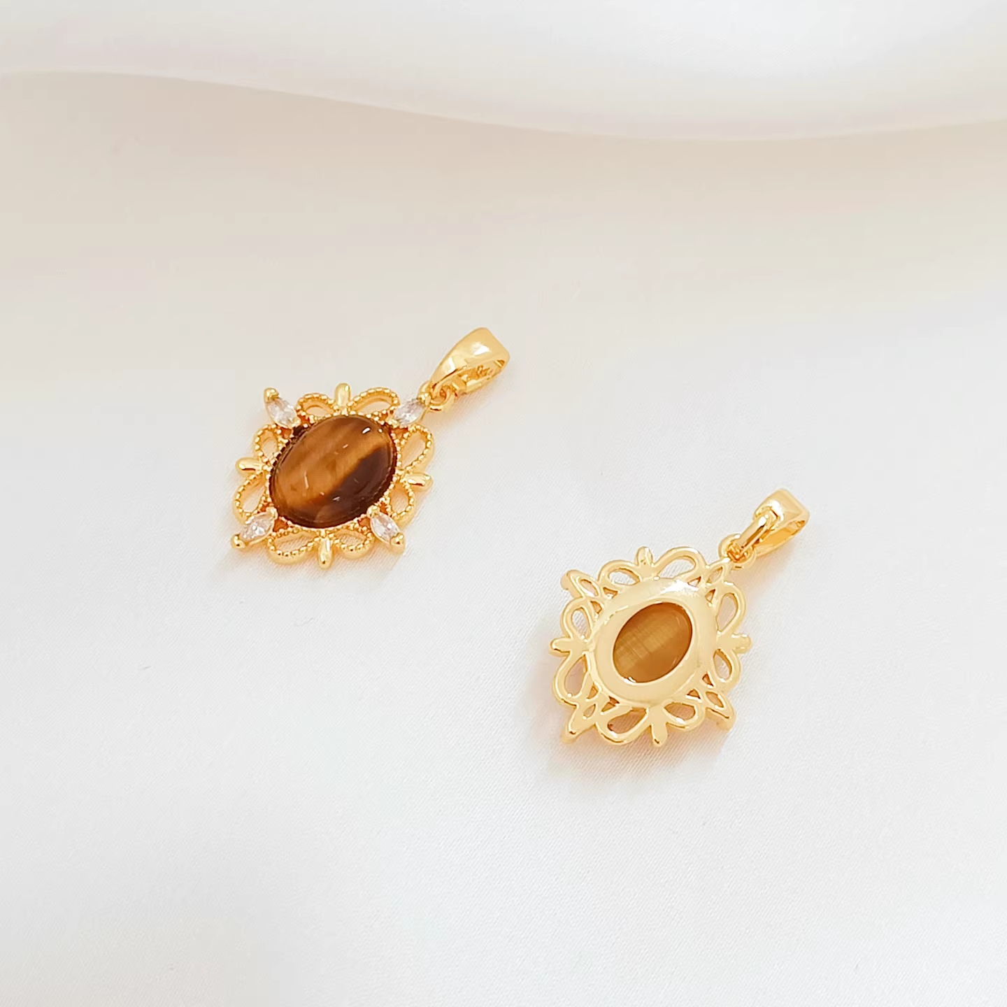 Cz982 hollow retro oval tiger eye stone pendant gold