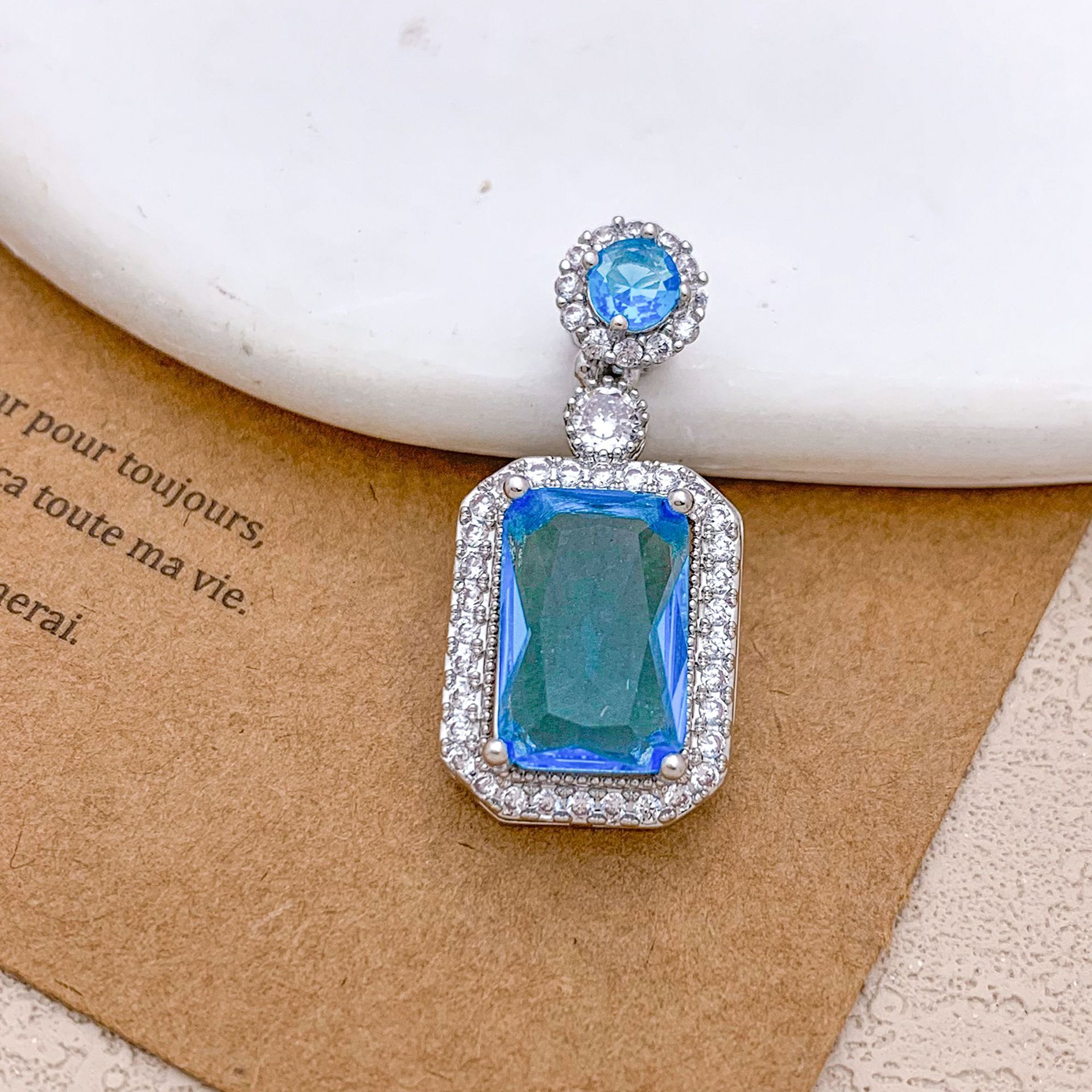 Xl123 sky blue rectangular pendant silver