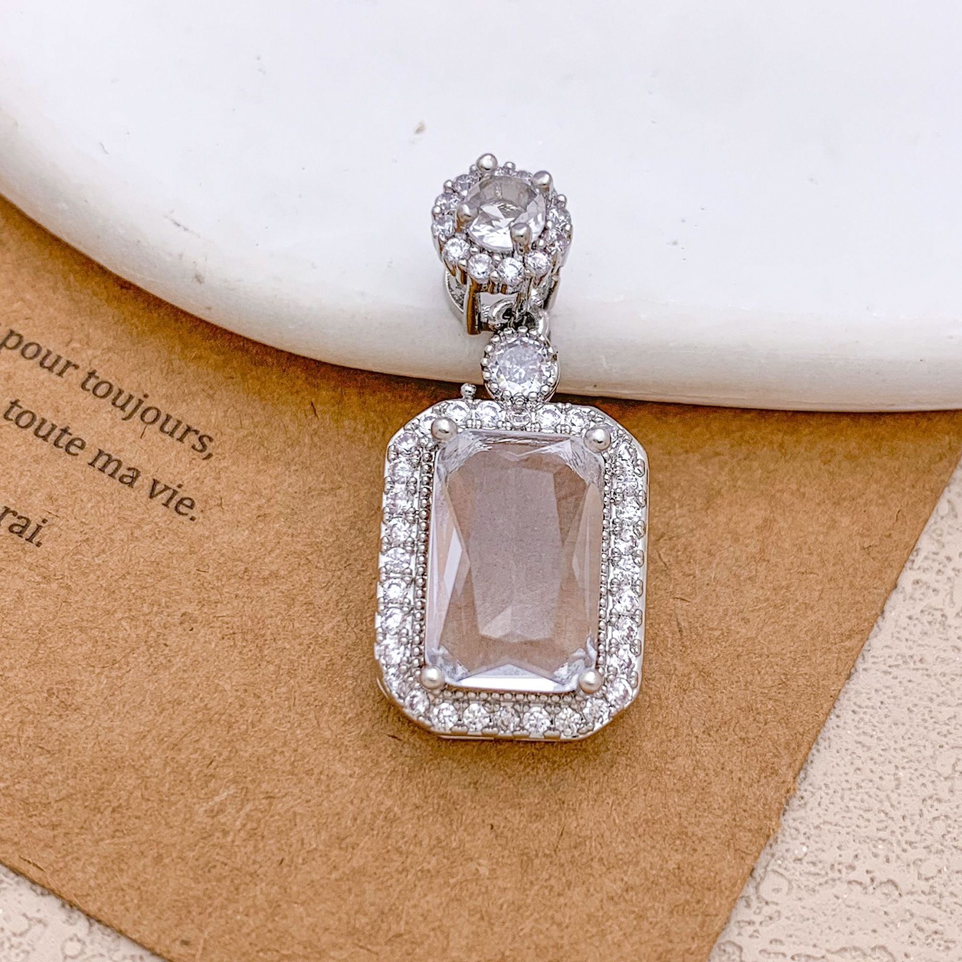Xl123 rectangular pendant silver