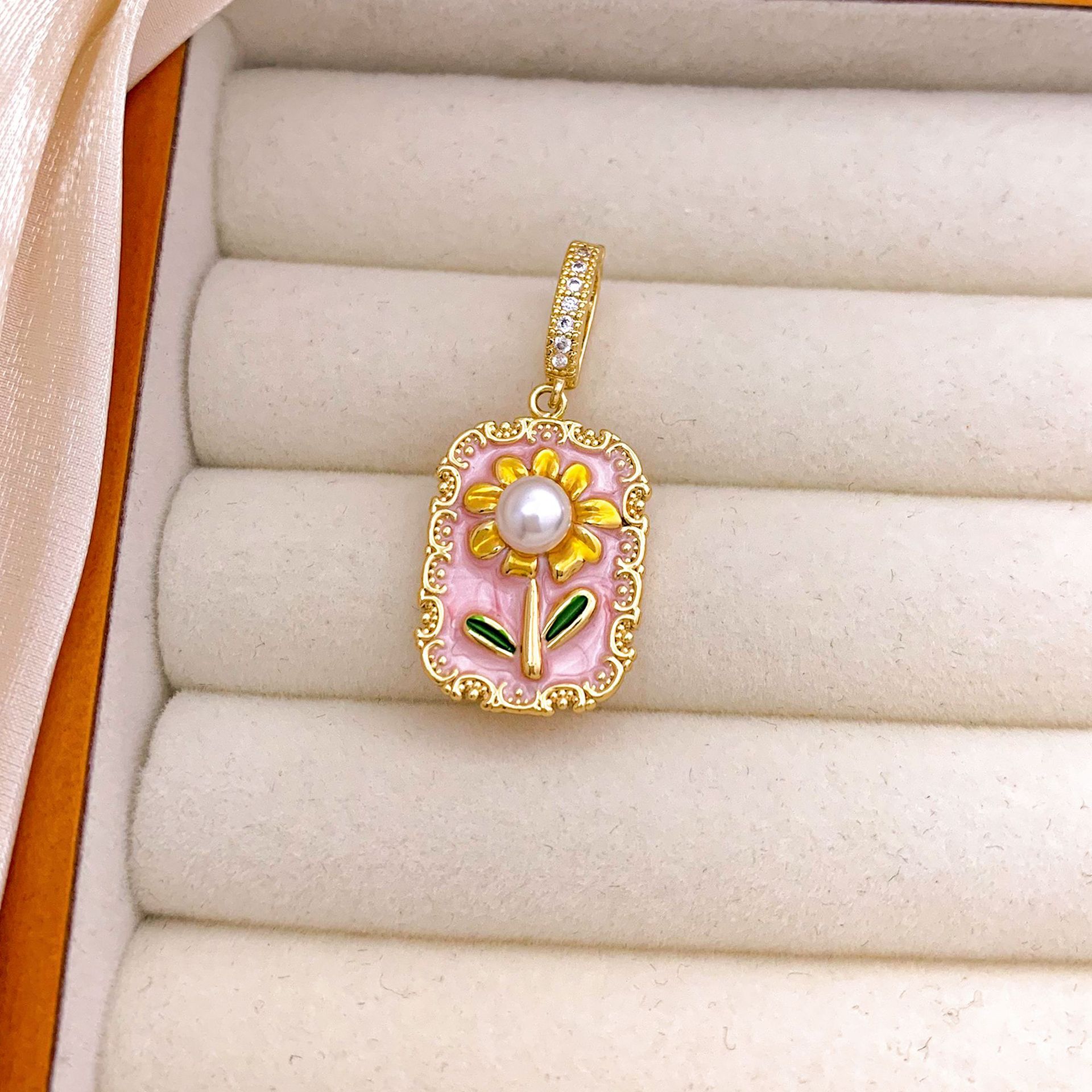 Xl3138 sunflower pendant gold pink