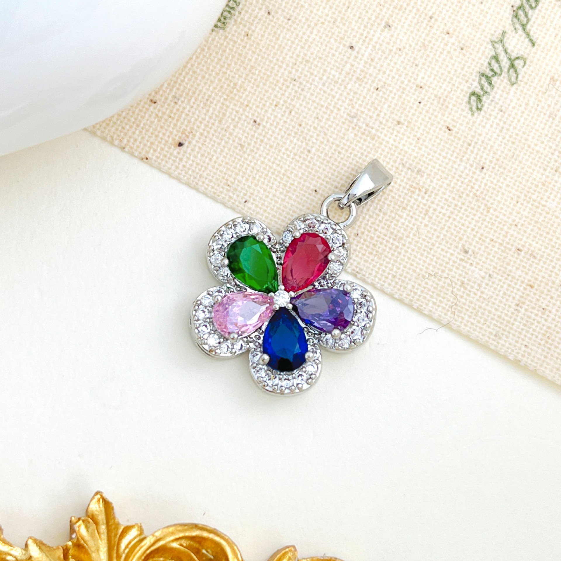 Xl228 colorful five-petal flower pendant silver