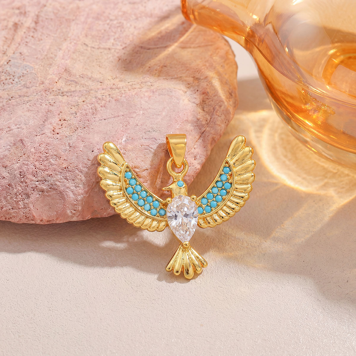 Xl3818 eagle pendant gold