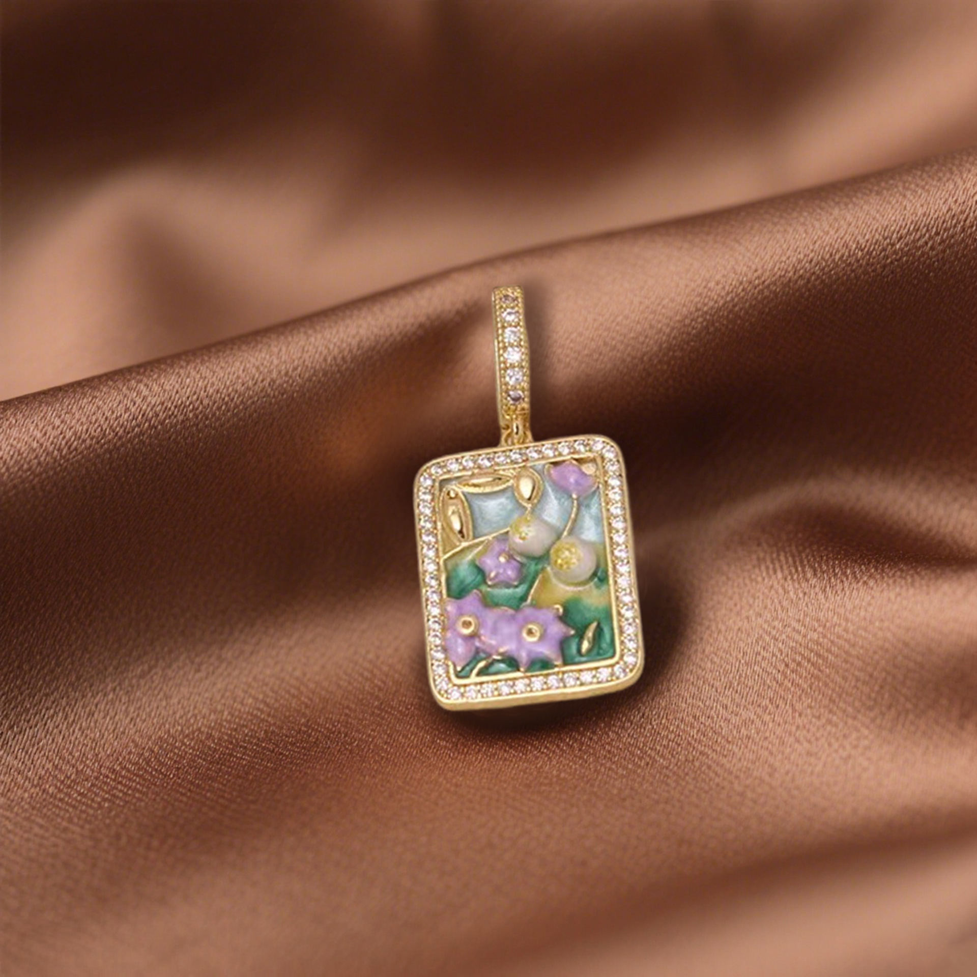 Xl3435 square multi-petal flower pendant gold purple
