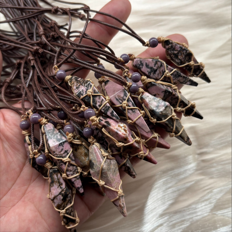 black line Rhodonite