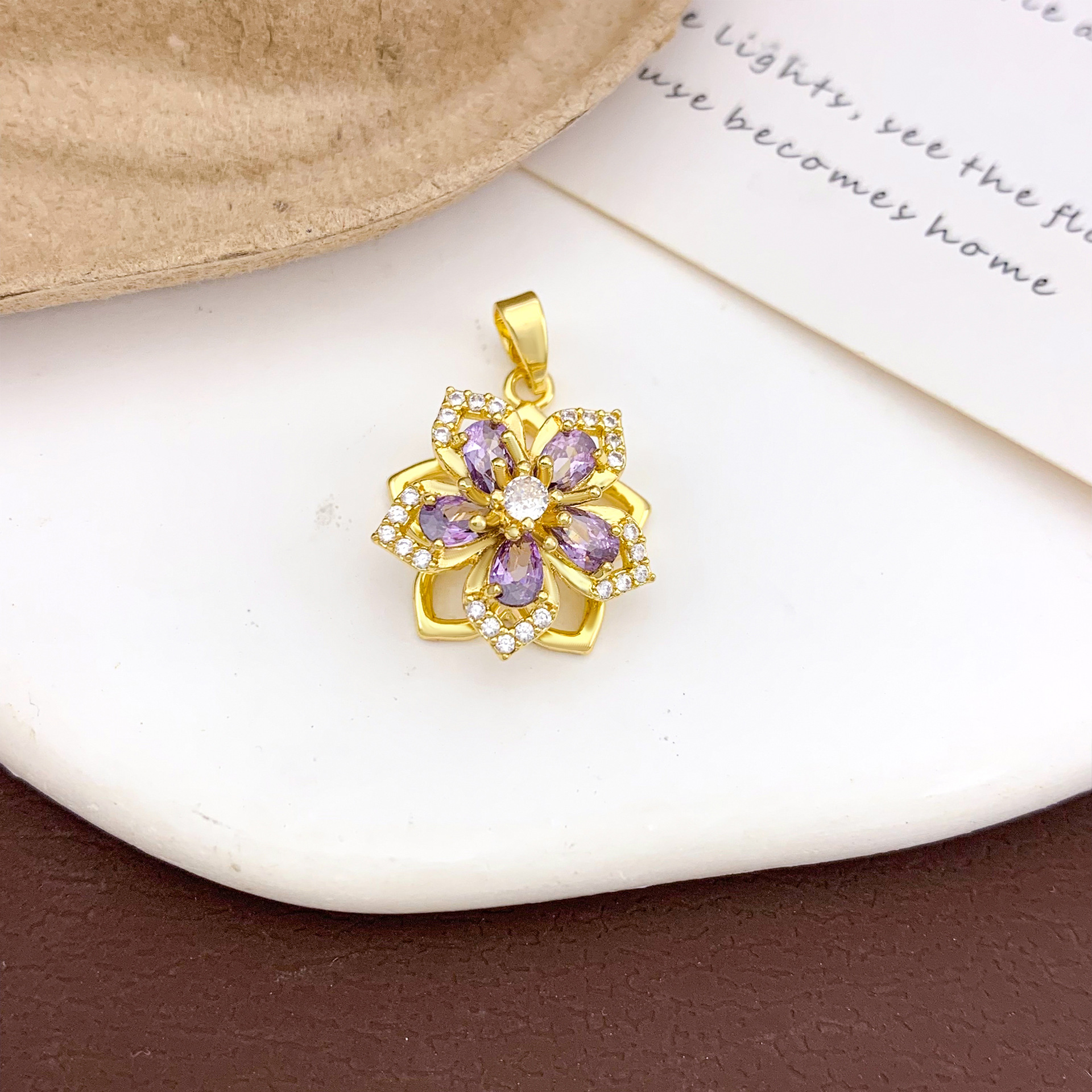 Xl474 rotating purple five-petal flower pendant gold
