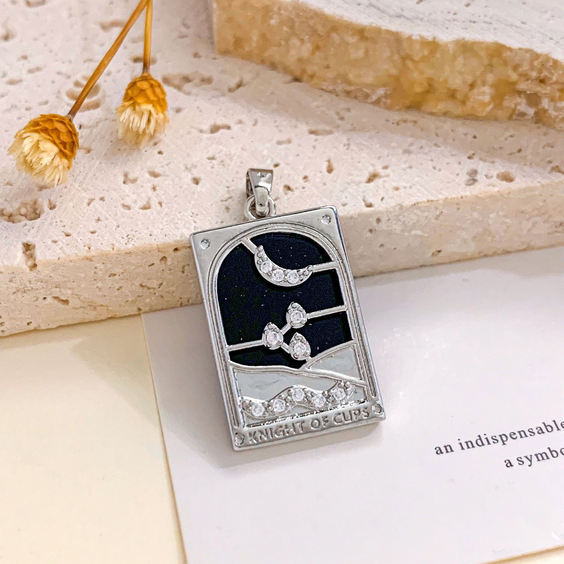 Xl2721 moon ocean tarot pendant silver