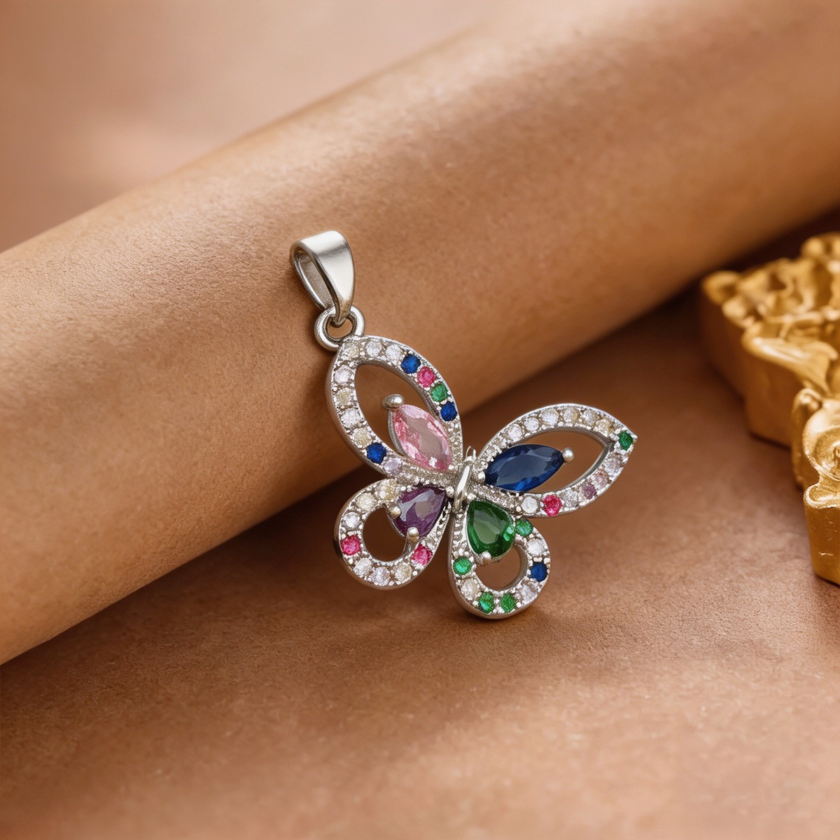 Xl3434 colorful hollow butterfly pendant silver