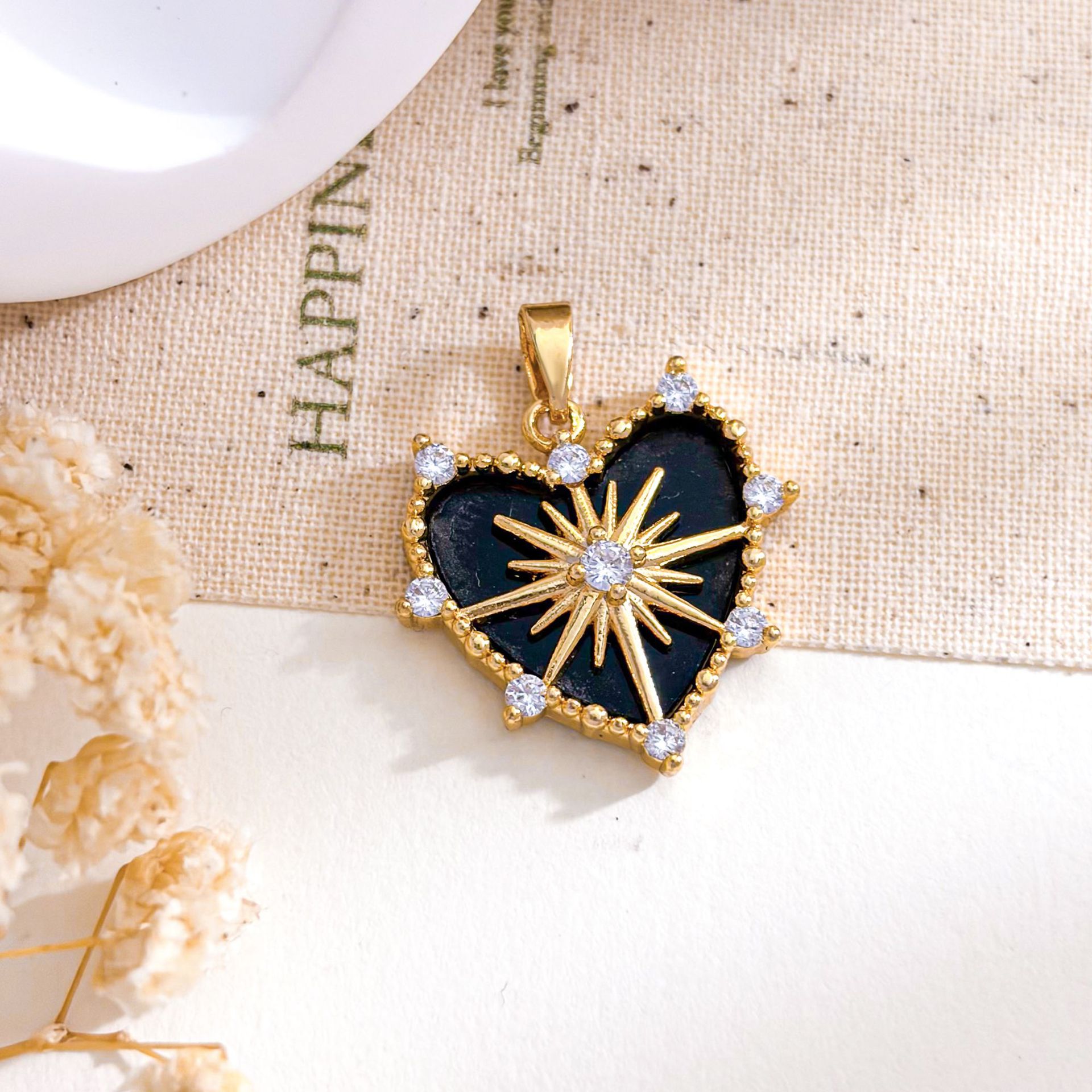 Xl5638 love star pendant gold black