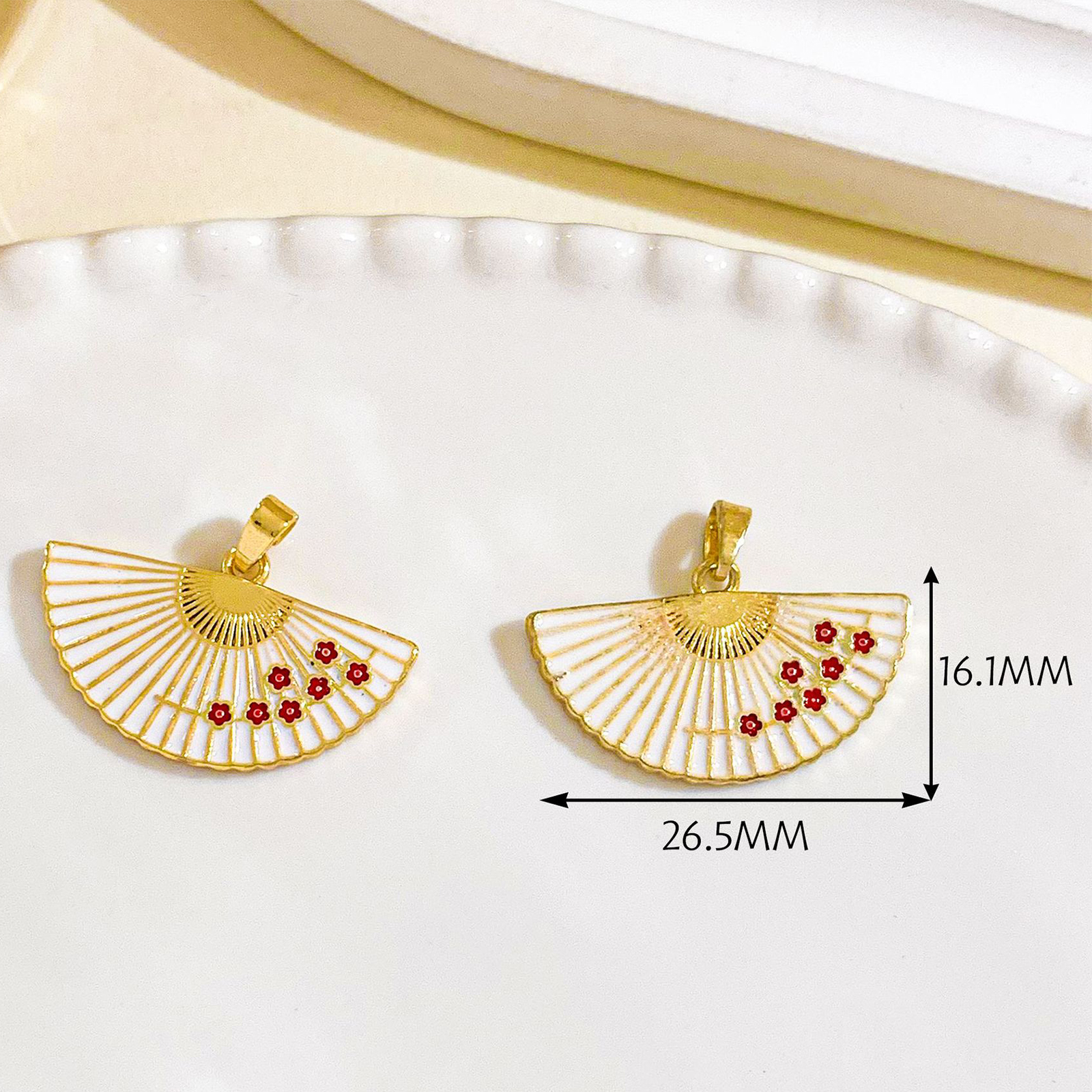 Xl4788 hollow plum blossom folding fan pendant gold
