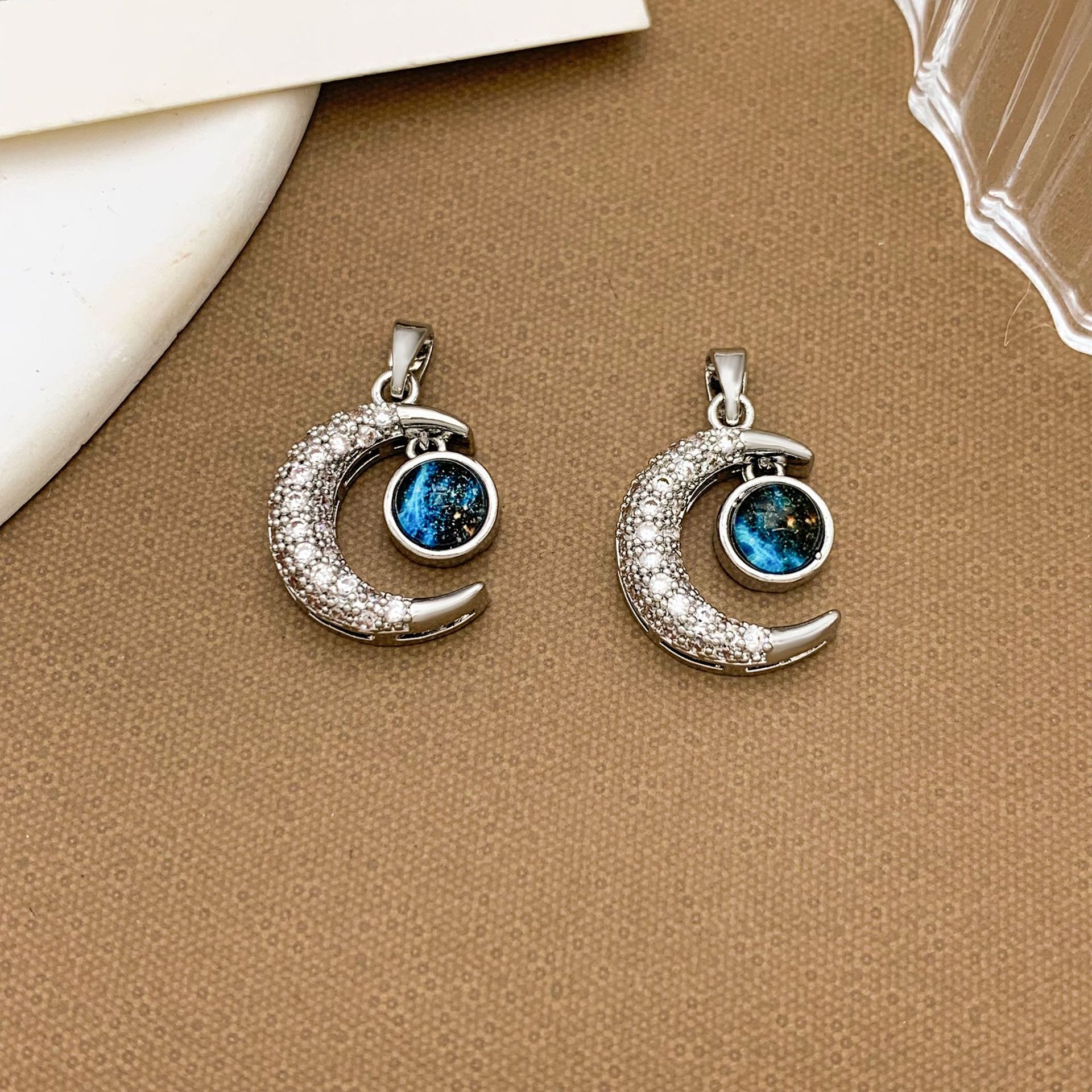 Xl173 moon planet pendant silver