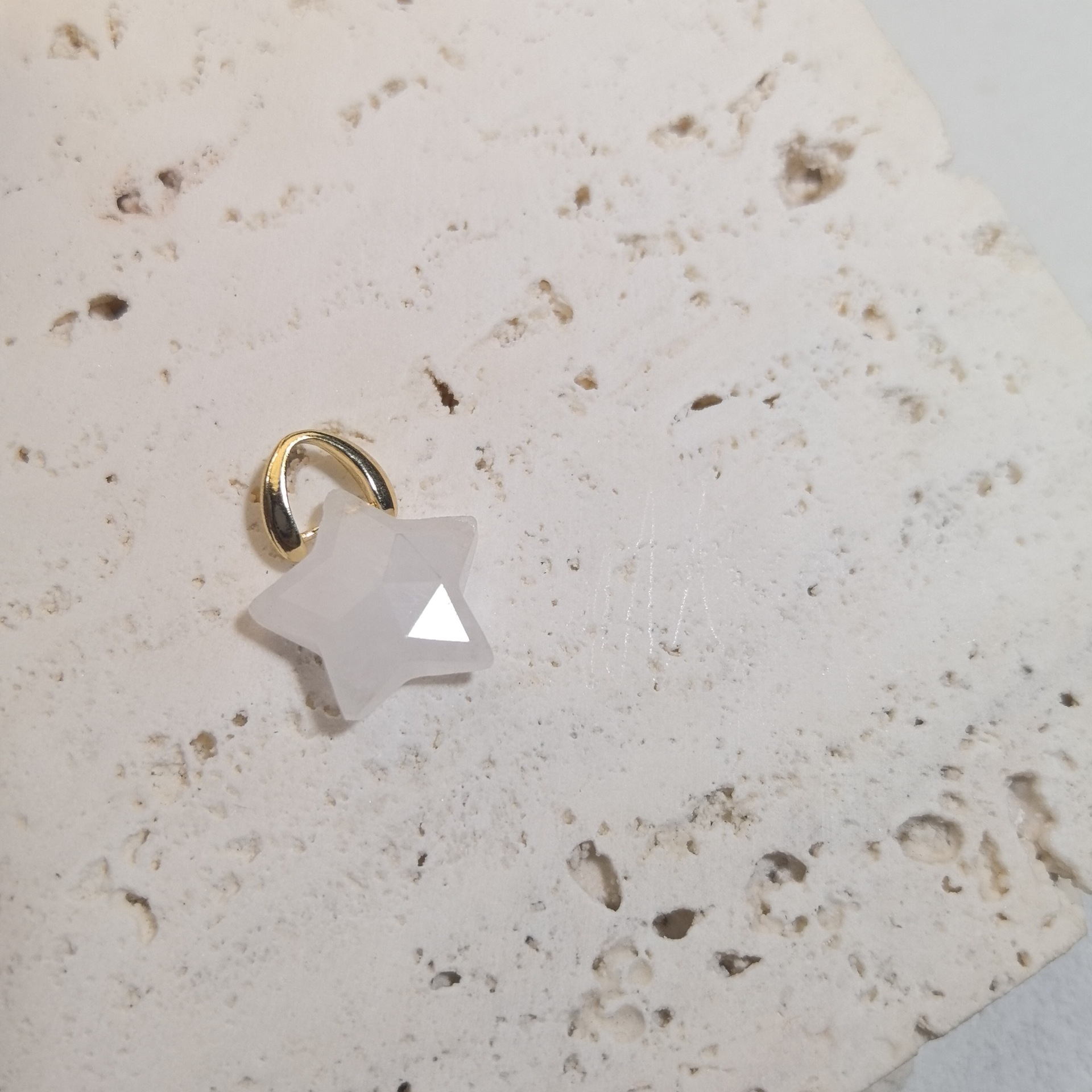 White crystal
