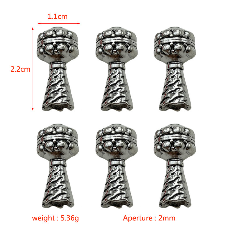 About 93 pieces of 18 ancient silver