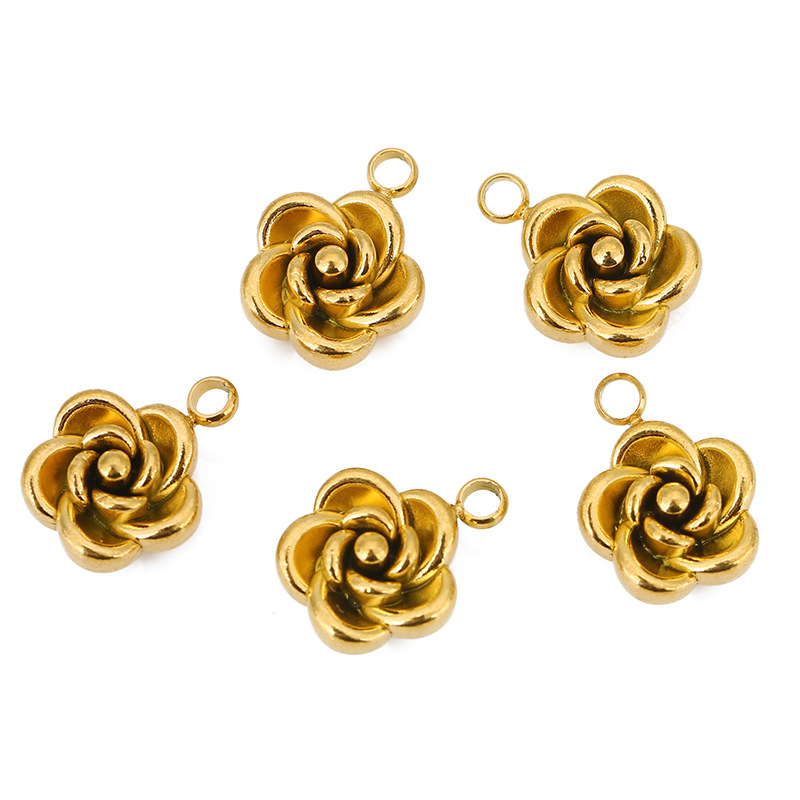 Gold pendant