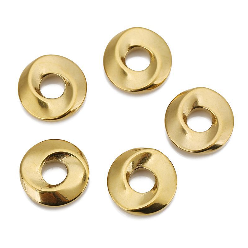 Mobius strip gold