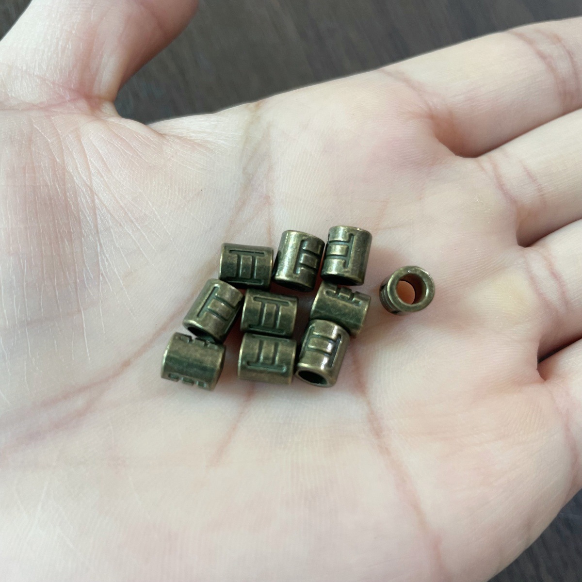 01 antique bronze plated