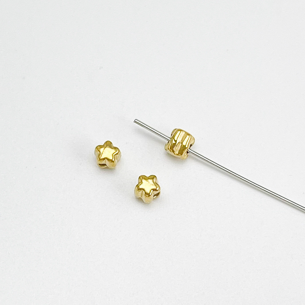 2 # Gold 4x4mm