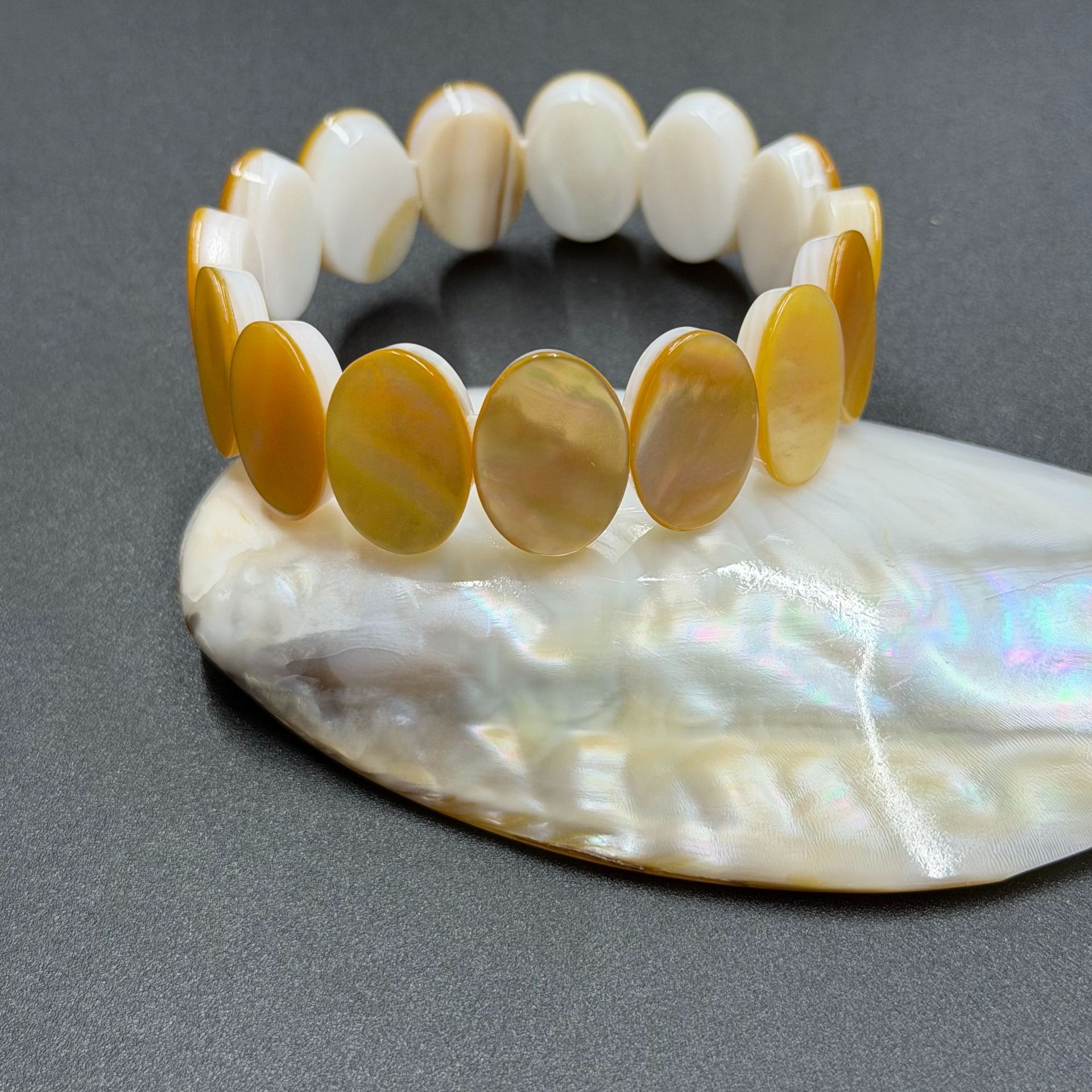yellow shell 13*18mm