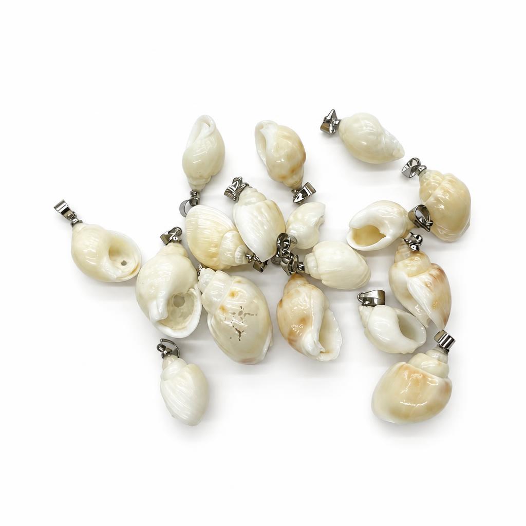 White jade bamboo shoot snail-silver buckle
