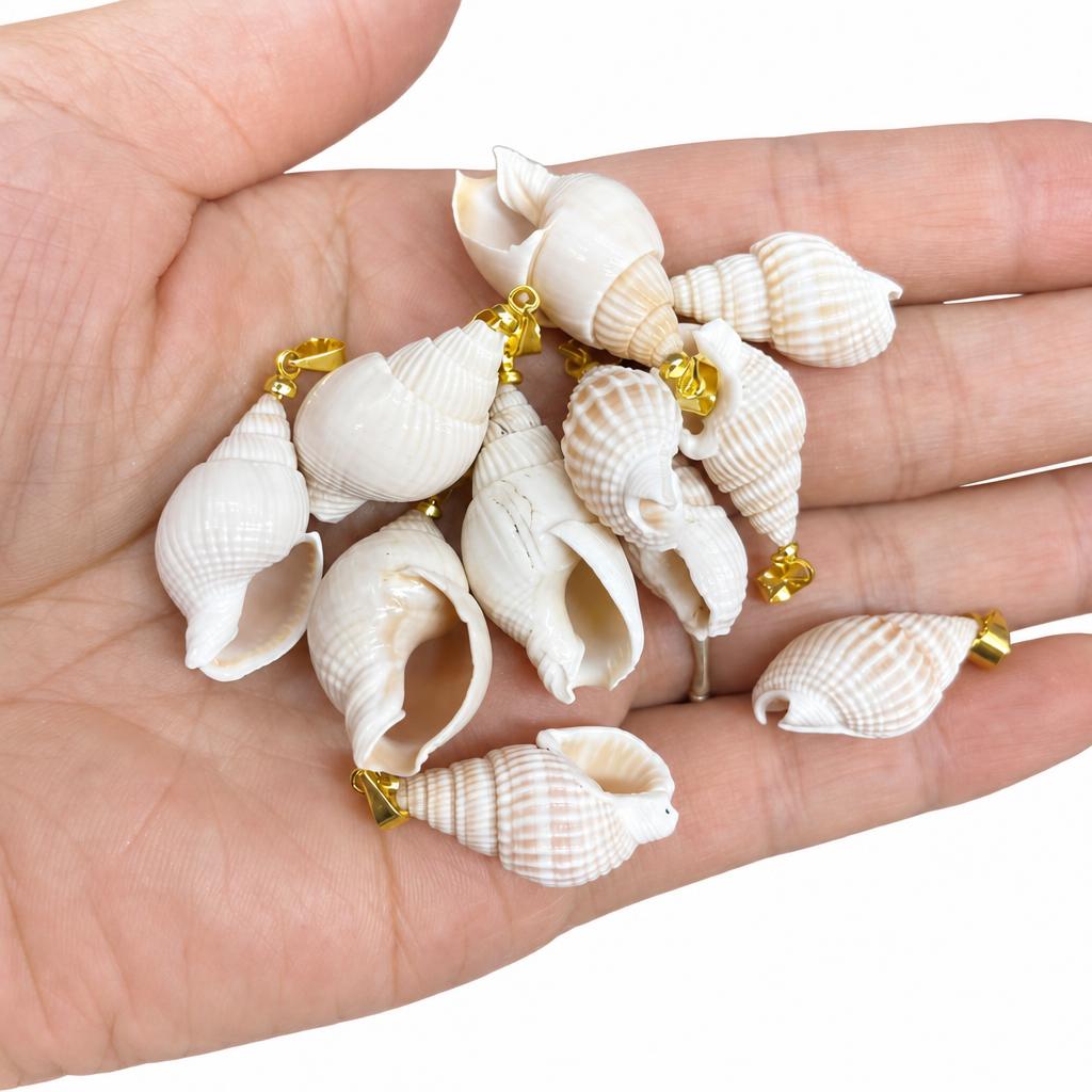 Textured snail-gold buckle