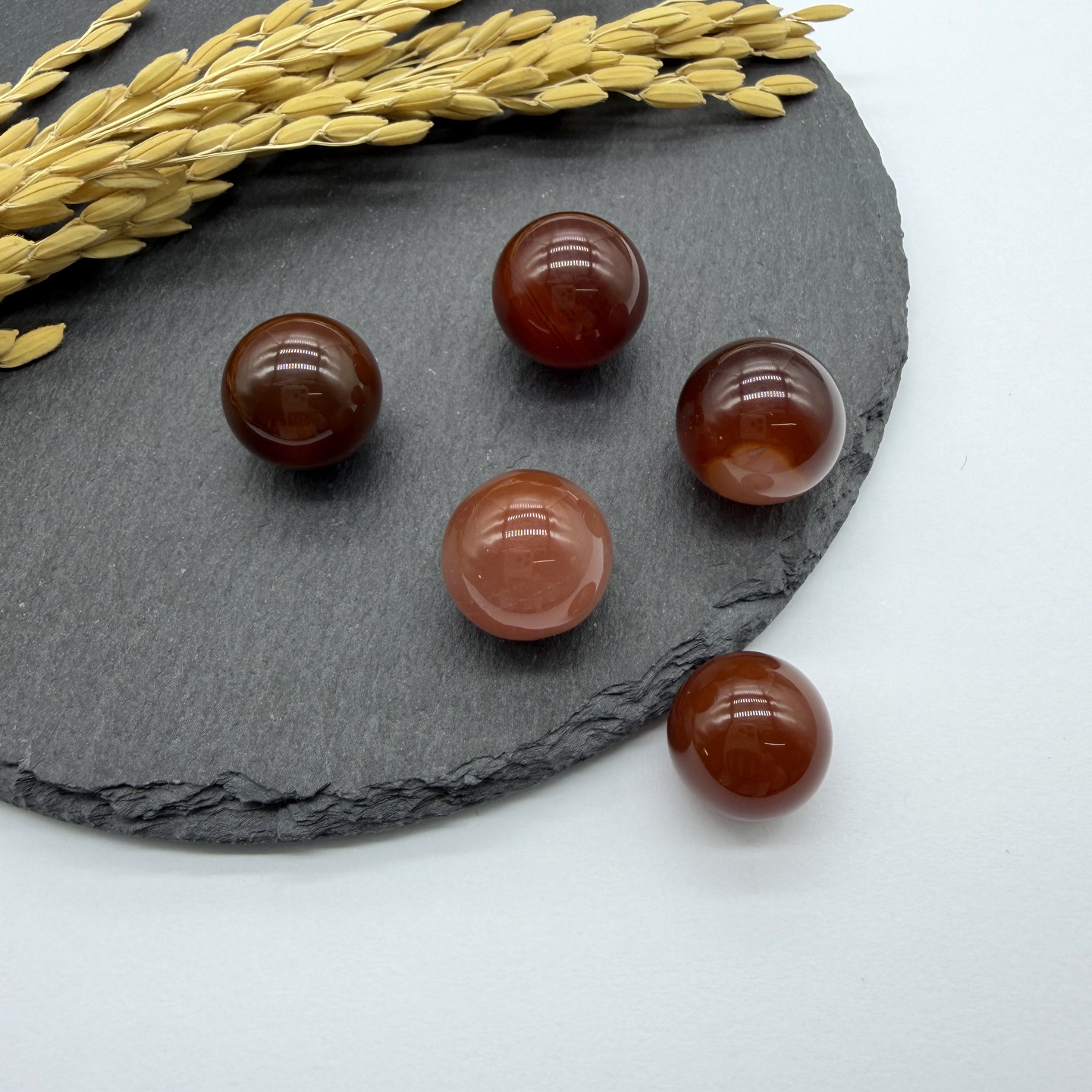 One red agate