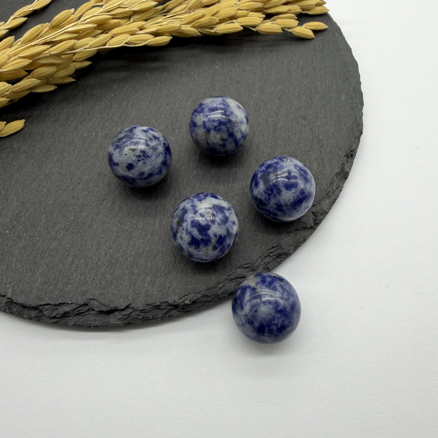 One blue point stone