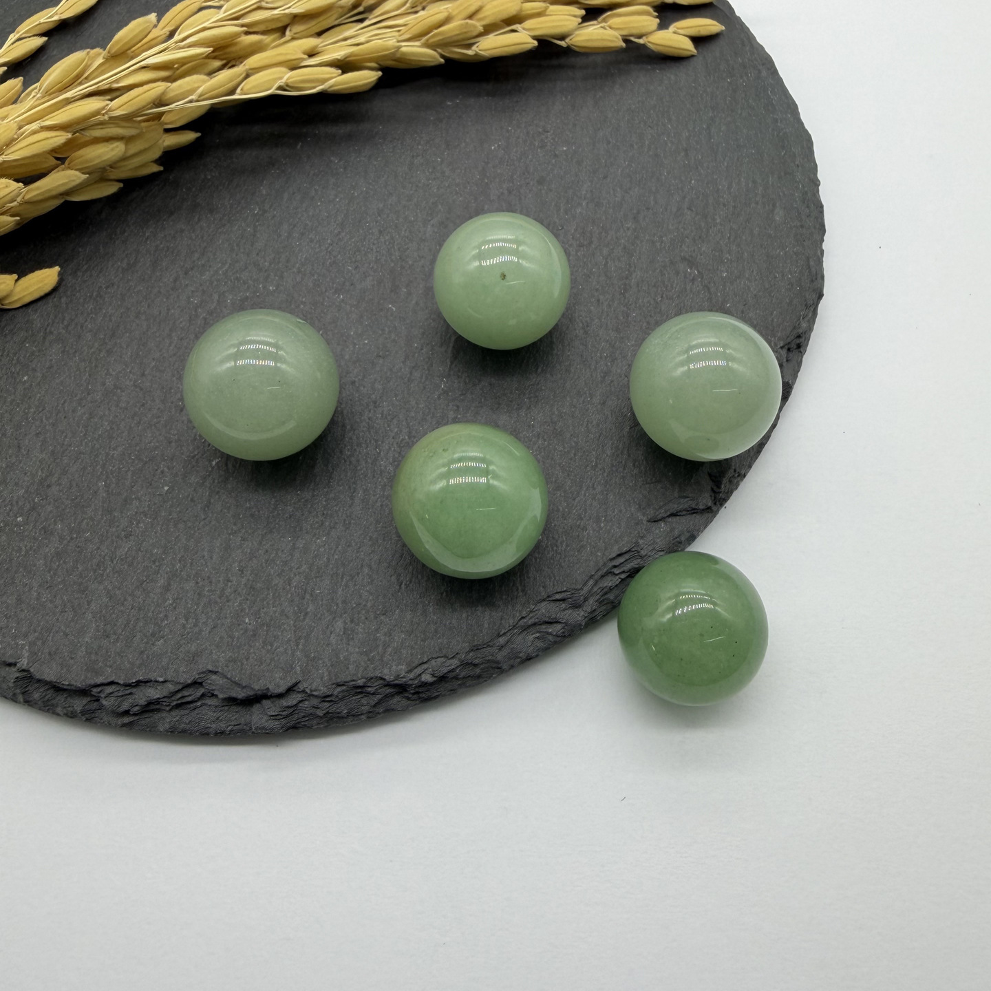 Green aventurine, one piece