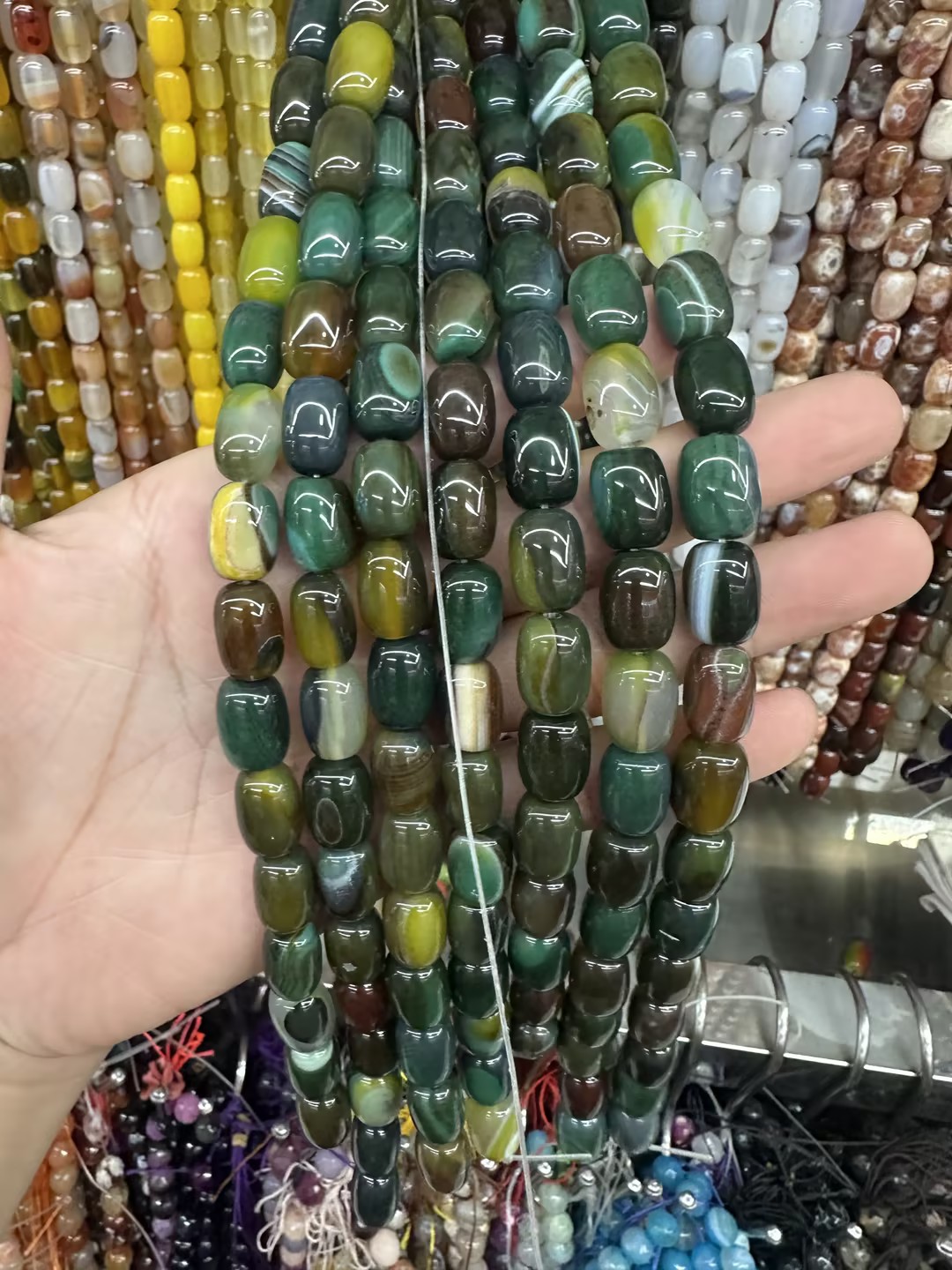 dunkelgrüne Camouflage