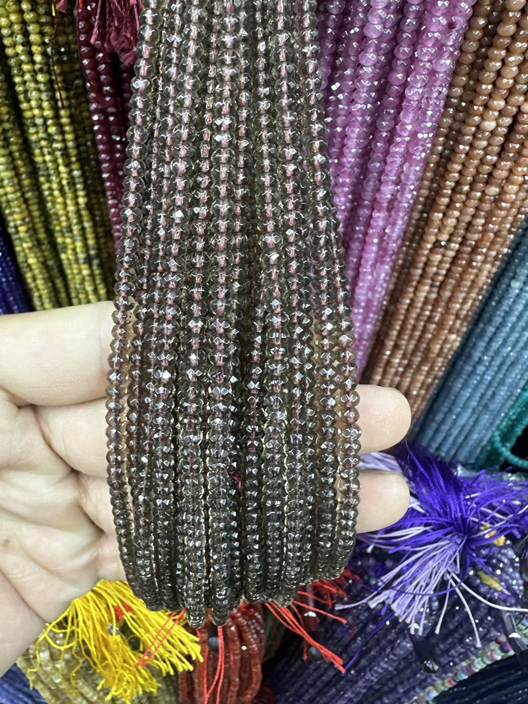 256