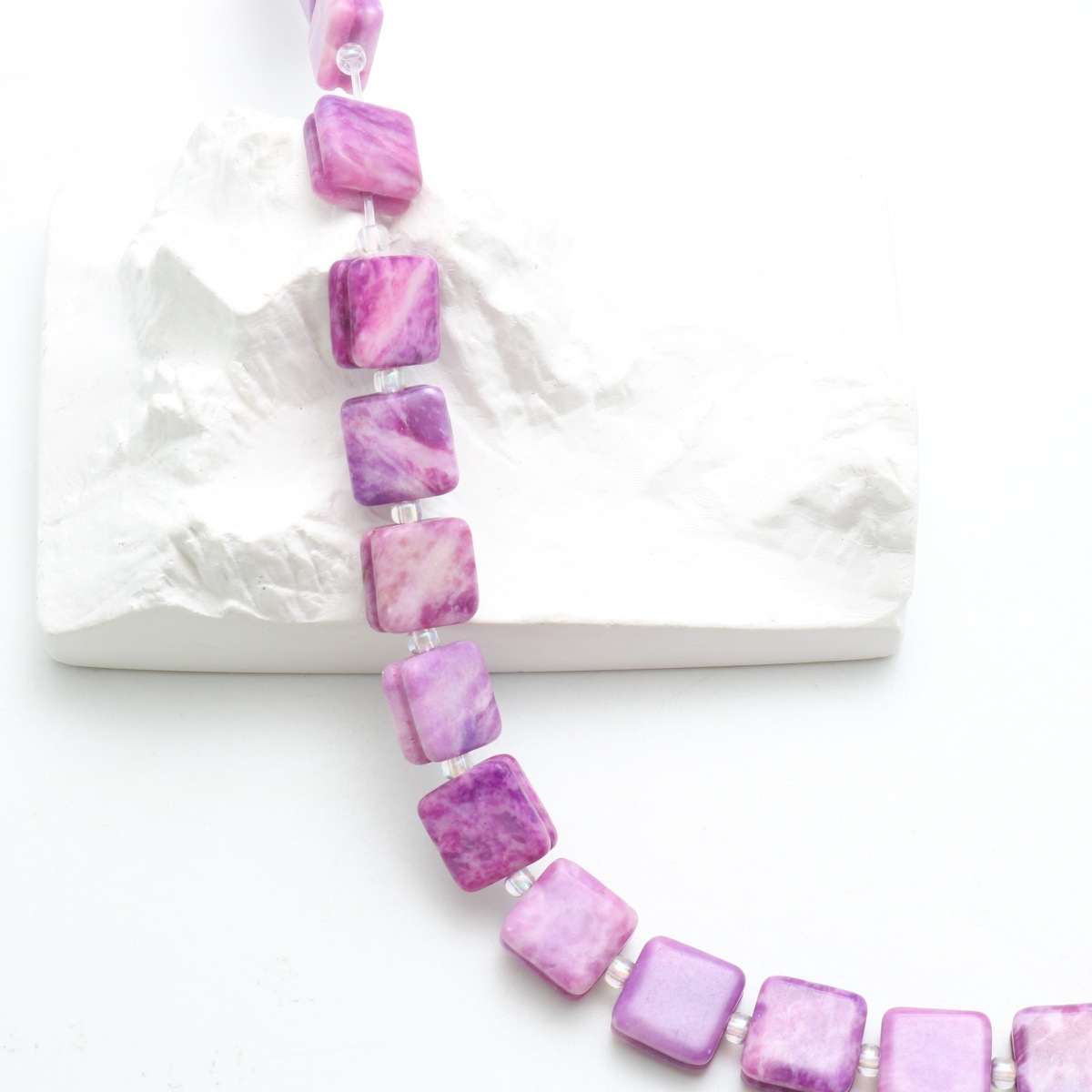 violeta gris