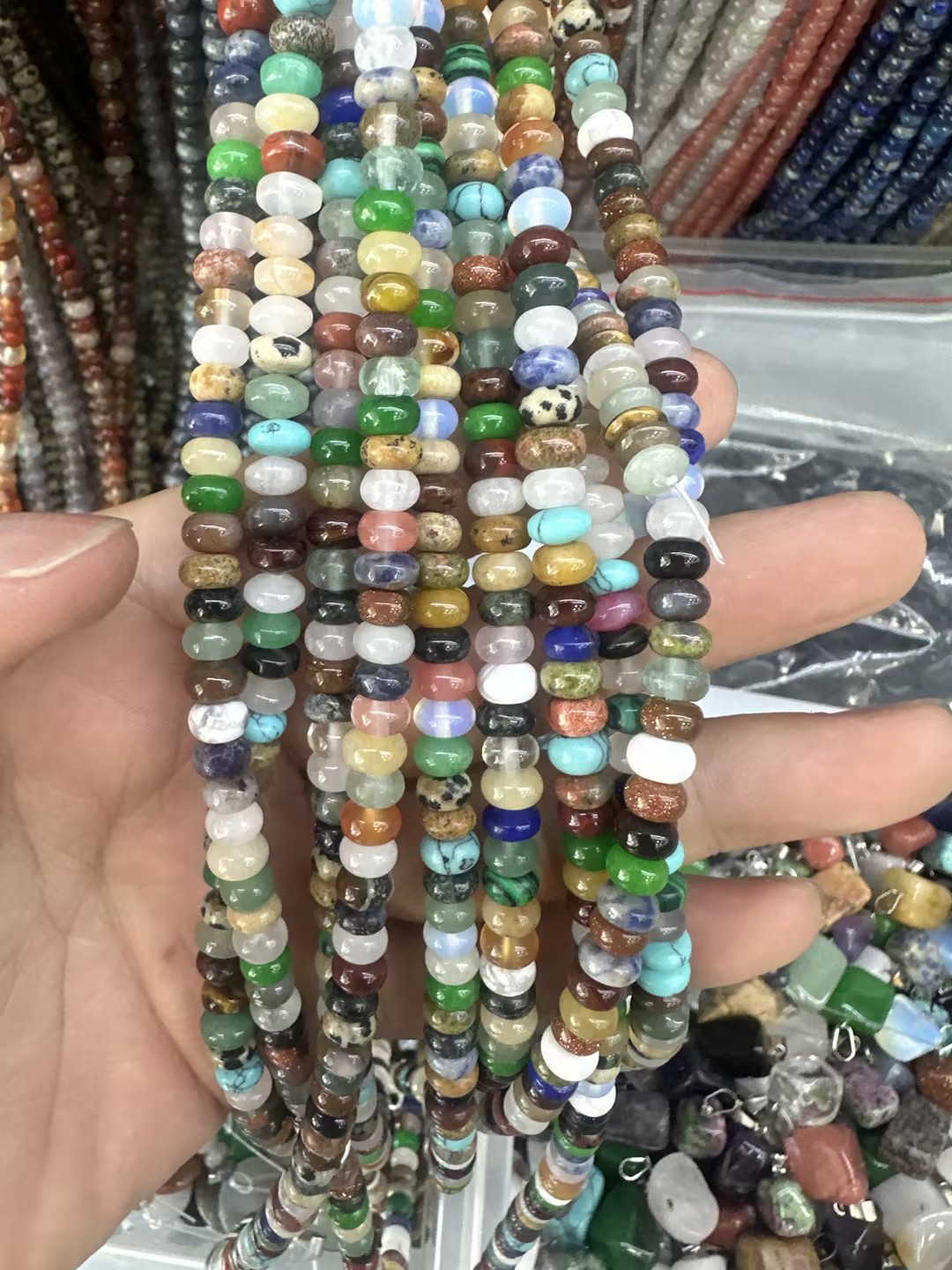 128