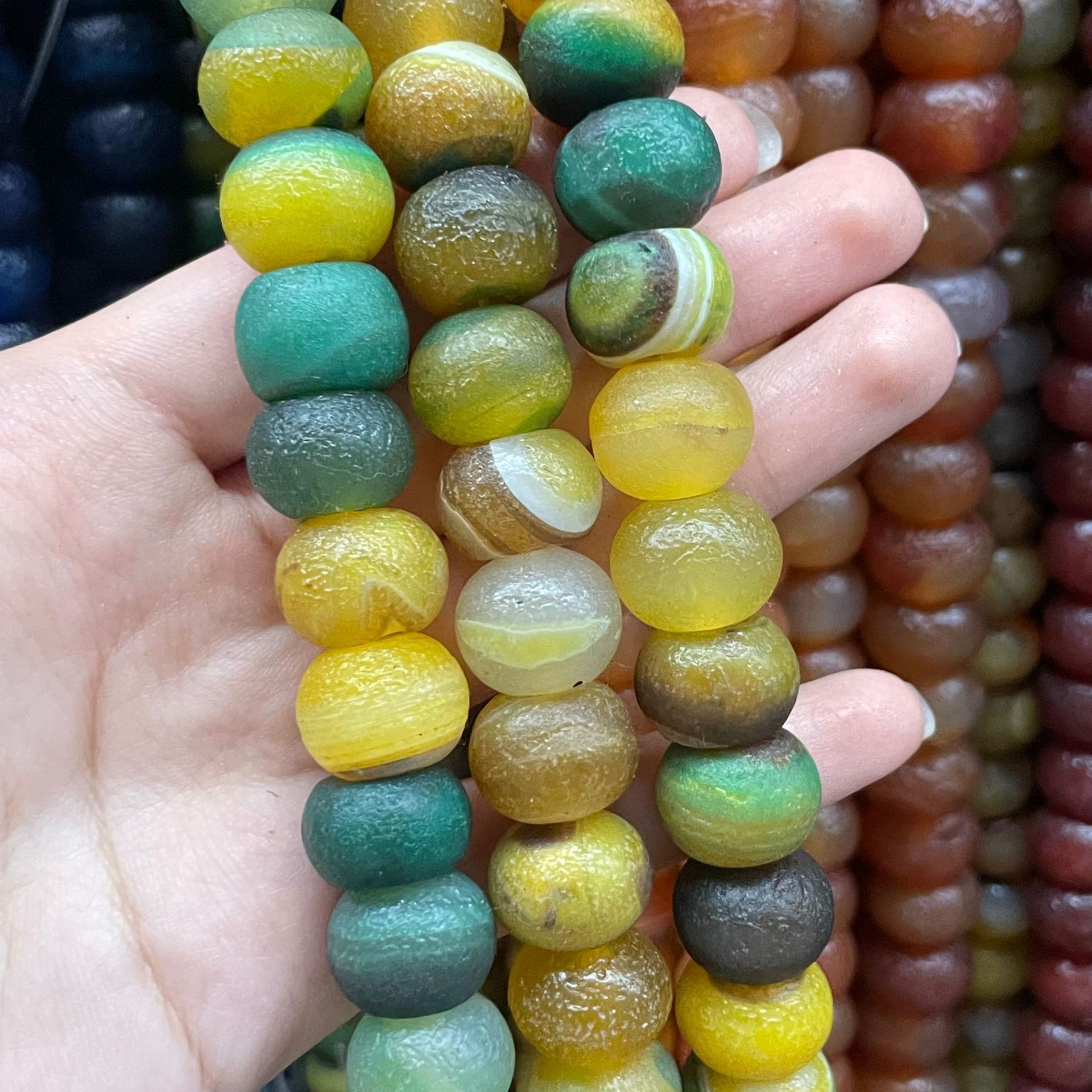 Gelbgrün