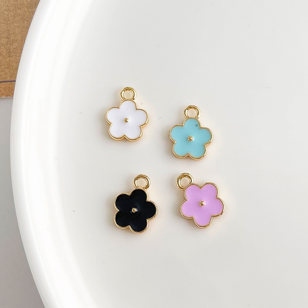 9 # Randomly mixed colors (gold)