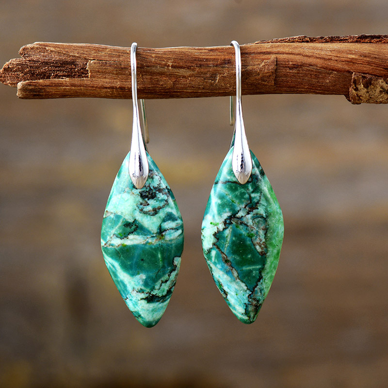 Emerald green silver