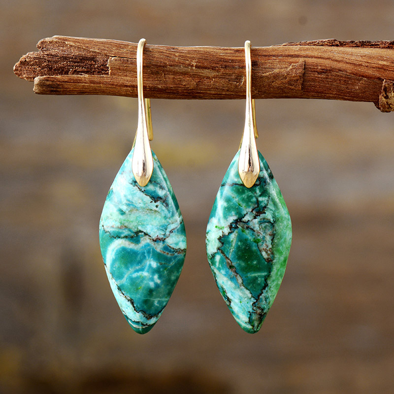 Emerald green gold