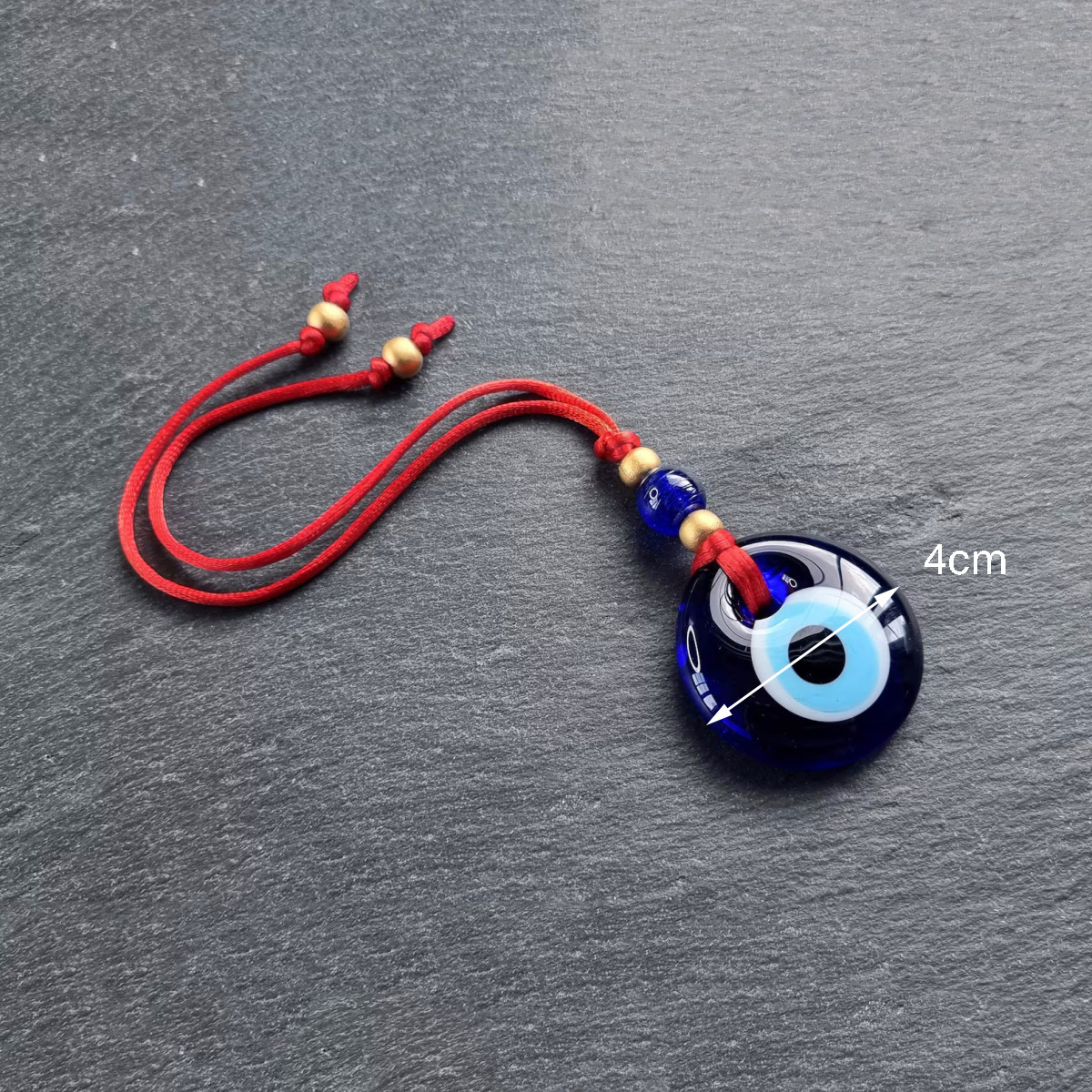 4cm blue eyes