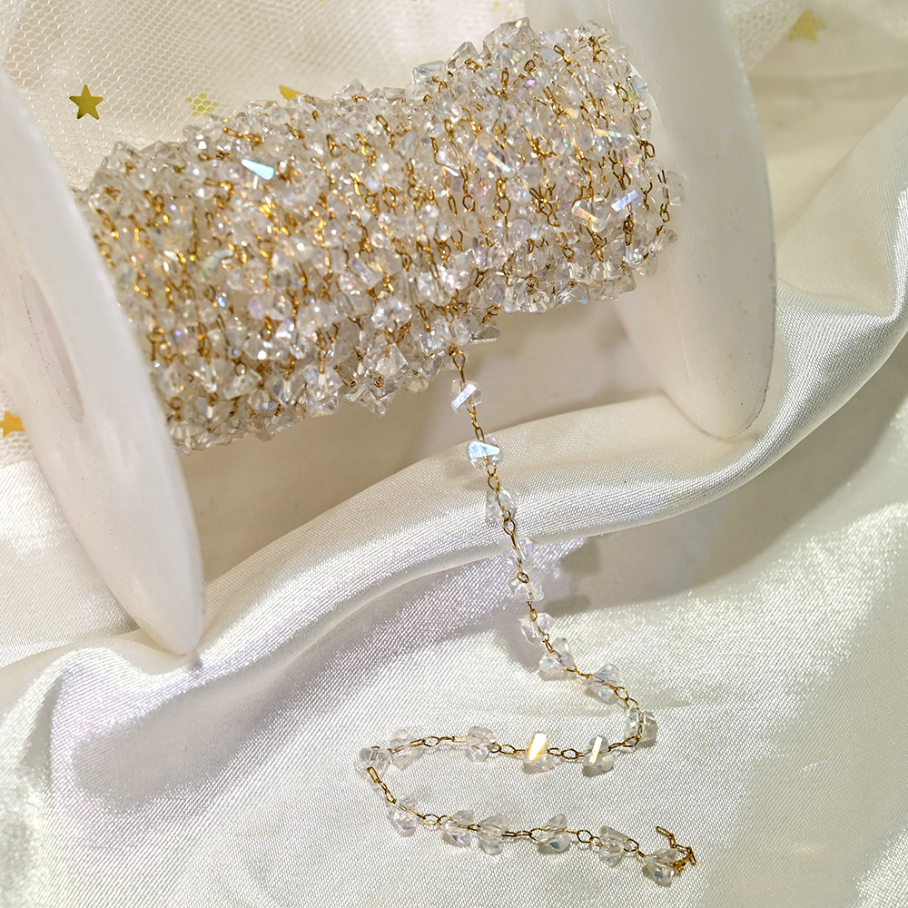 Lt045-gold chain white ab