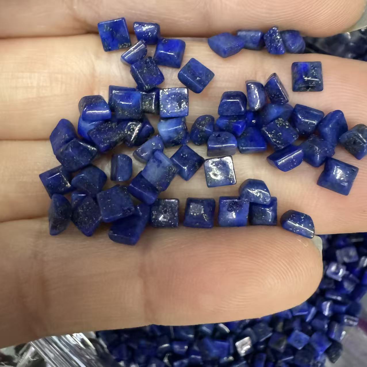 Natural lapis lazuli